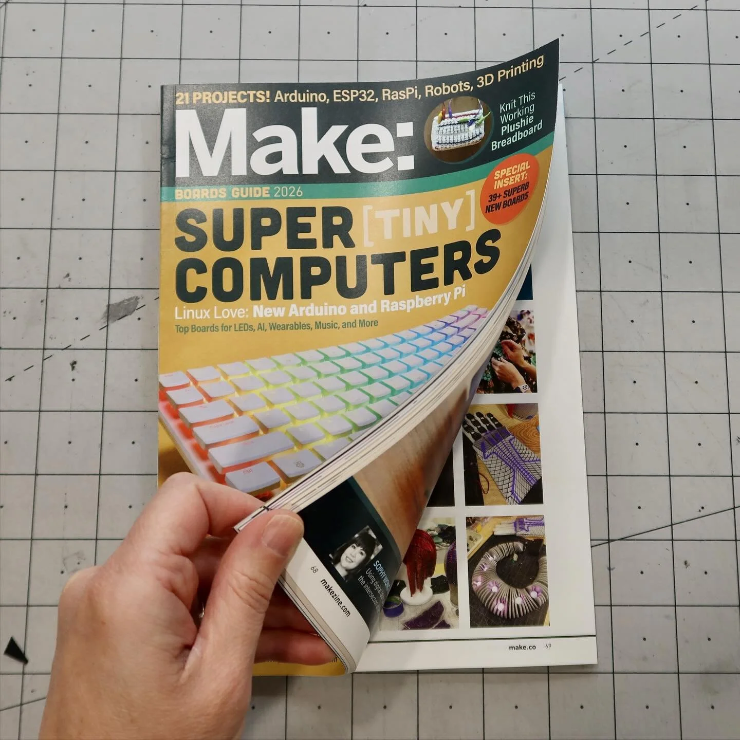 Tutorial alert! I&rsquo;ve got a fun article in the Nov issue of @makemagazine , a walkthrough of how I designed the 3D printed folding bag I made earlier this year, with a tutorial so you can make one at home! Files available via the resources page 