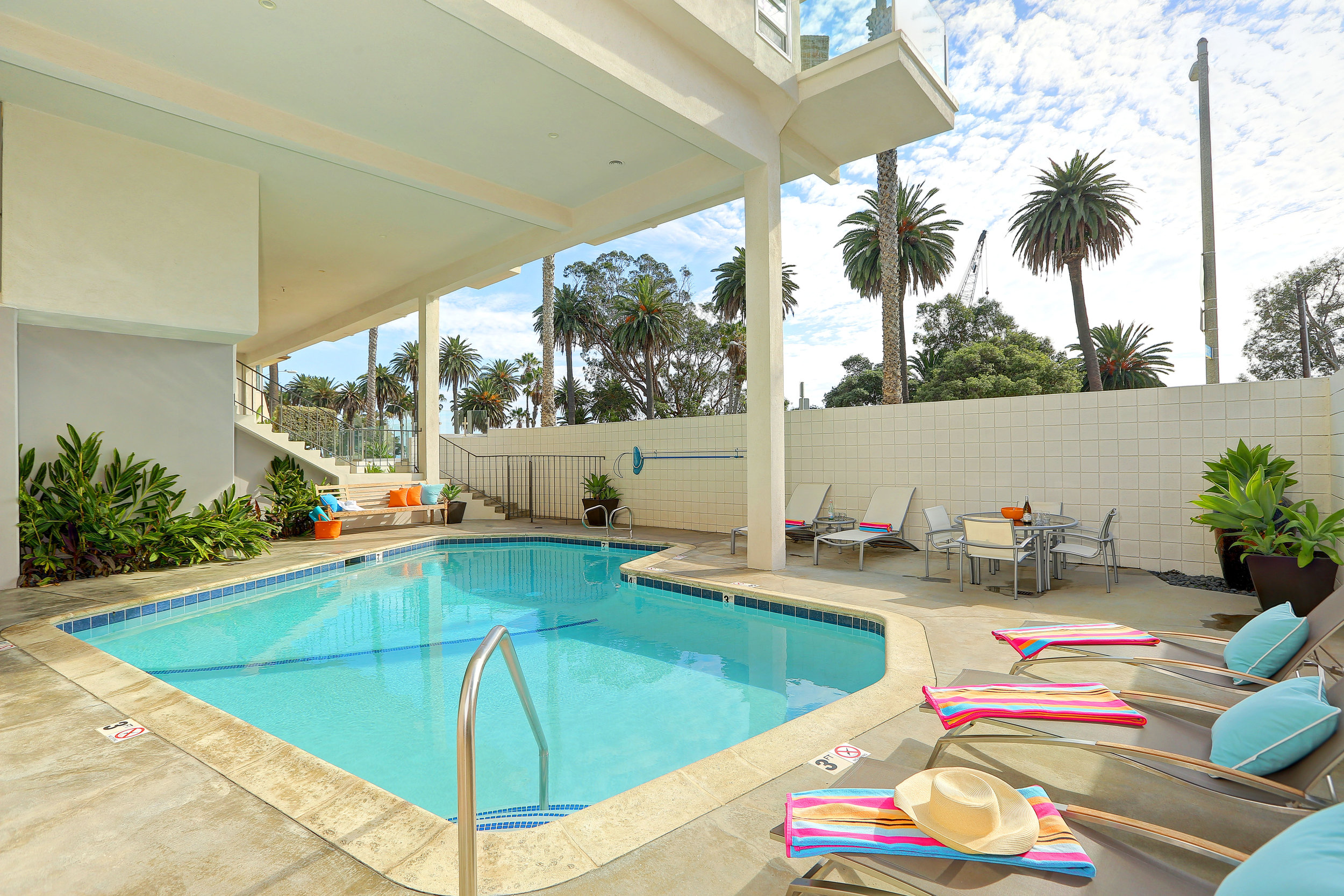 03-Pool-D.jpg