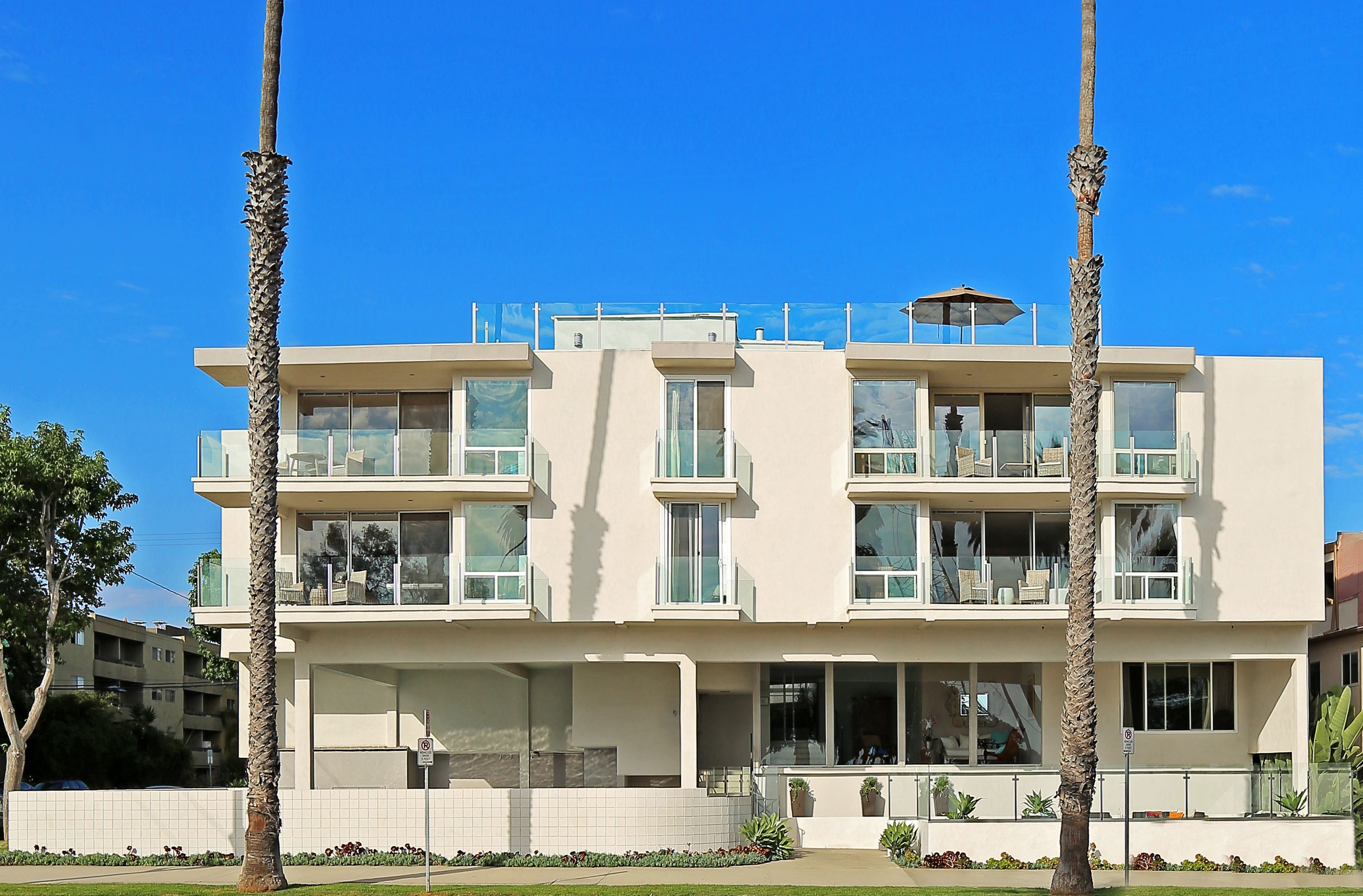 01-Front-c.jpg
