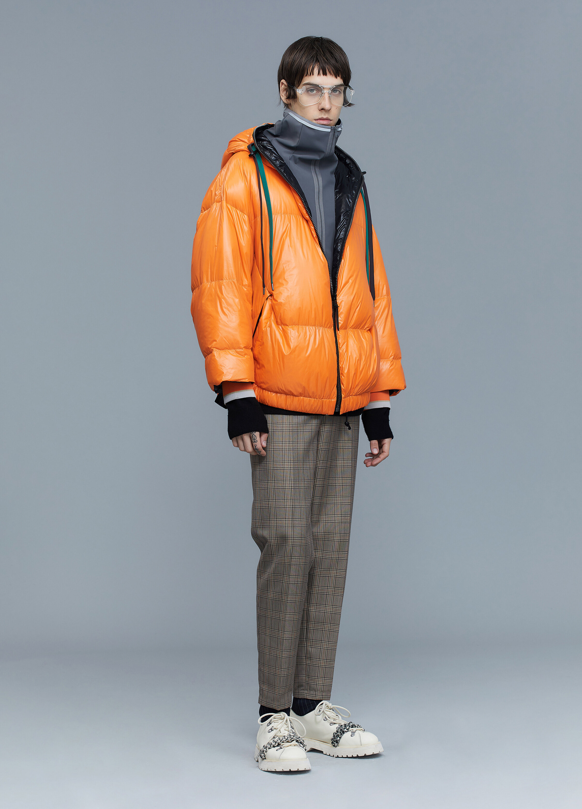 Croquis速写: Nylon Down Jacket (Black/Orange) — JNBY