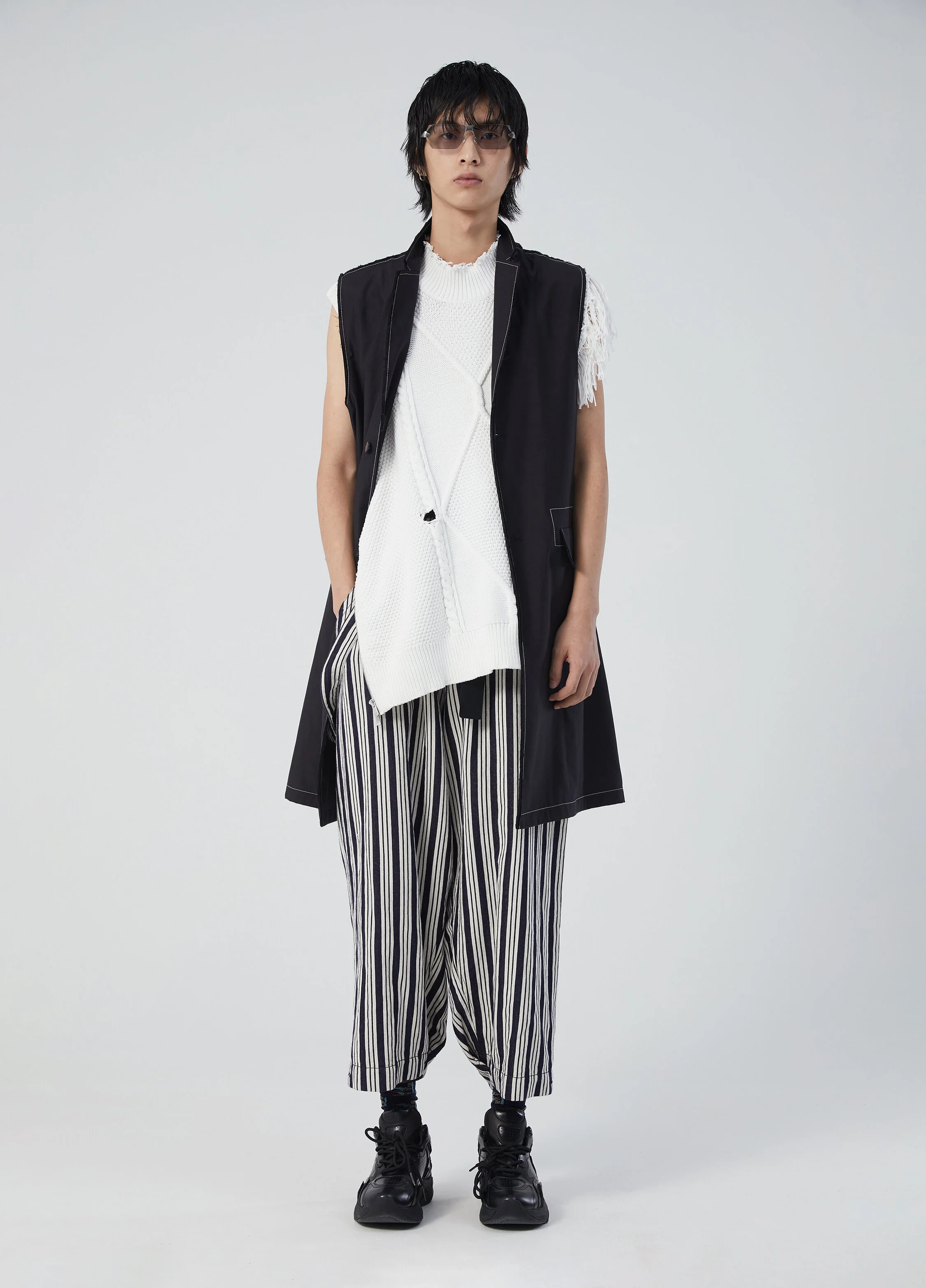 Best Seller: Sleeveless Coat | Runway — JNBY