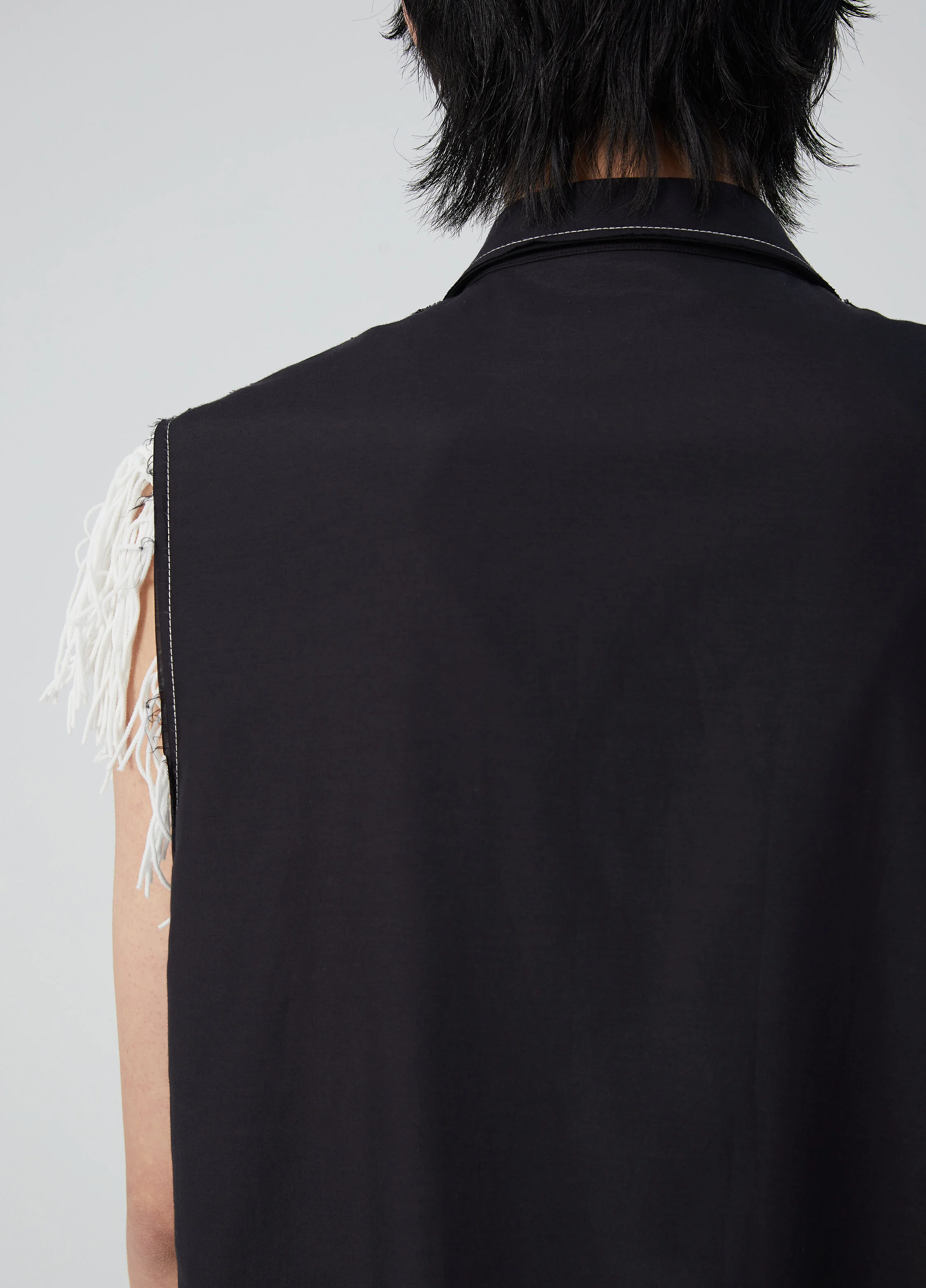 Best Seller: Sleeveless Coat | Runway — JNBY