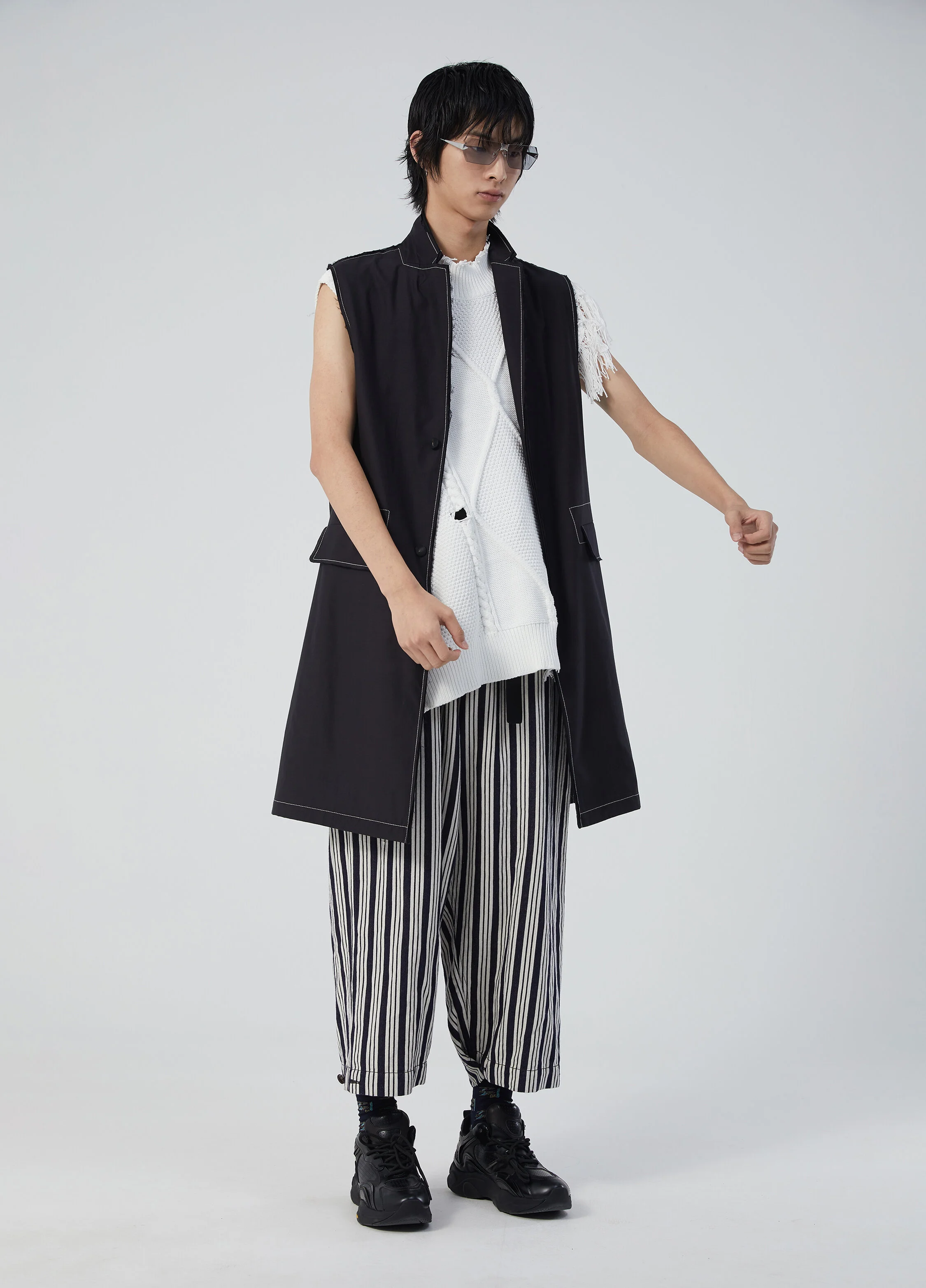 Best Seller: Sleeveless Coat | Runway — JNBY