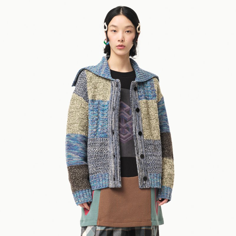 Oversized Lapel Color-Block Buttoned Cardigan Sweater Oversized Lapel Color-Block Buttoned Cardigan Sweater
