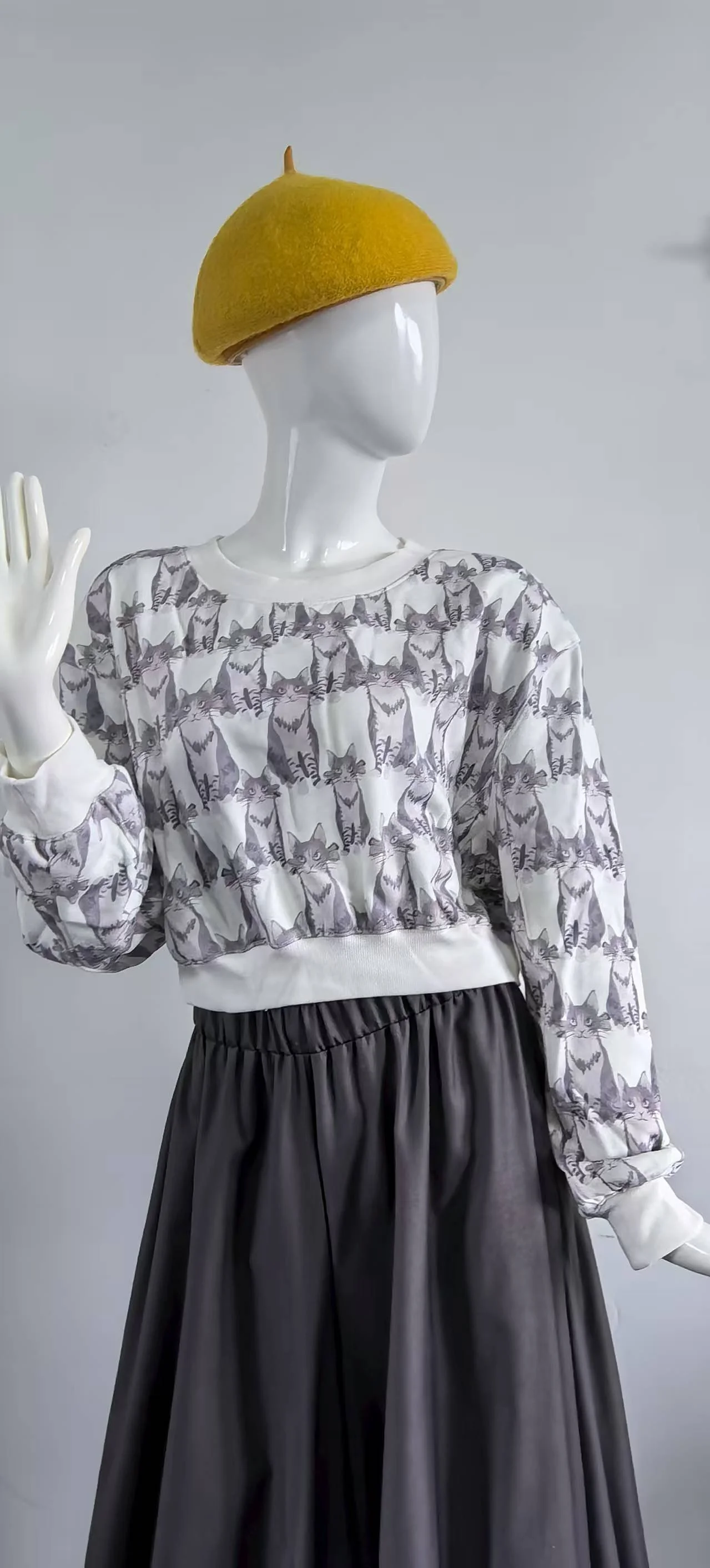 Cat Pattern Long-Sleeve Pullover