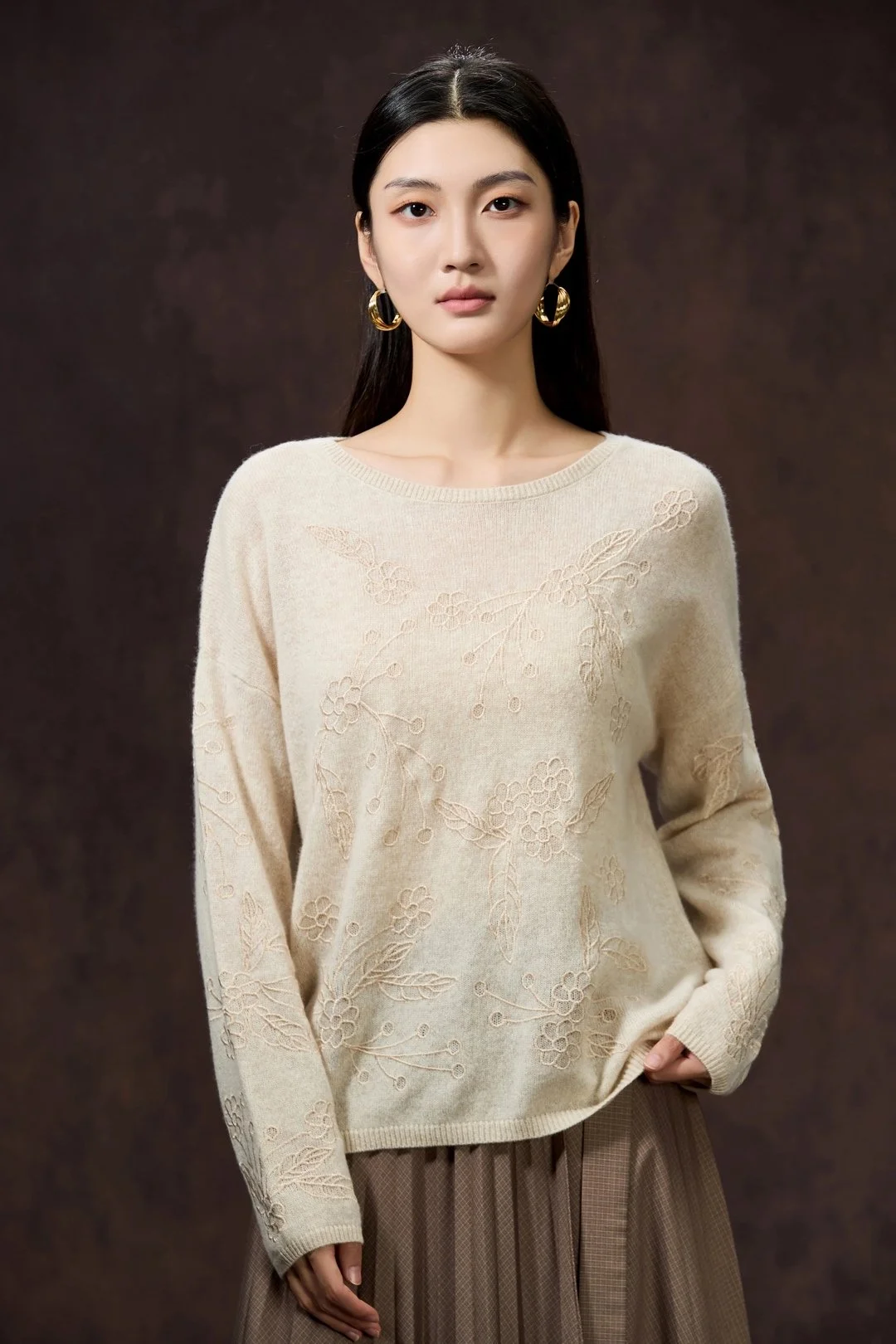 Soft Textured Mock-Neck Cashmere Sweater