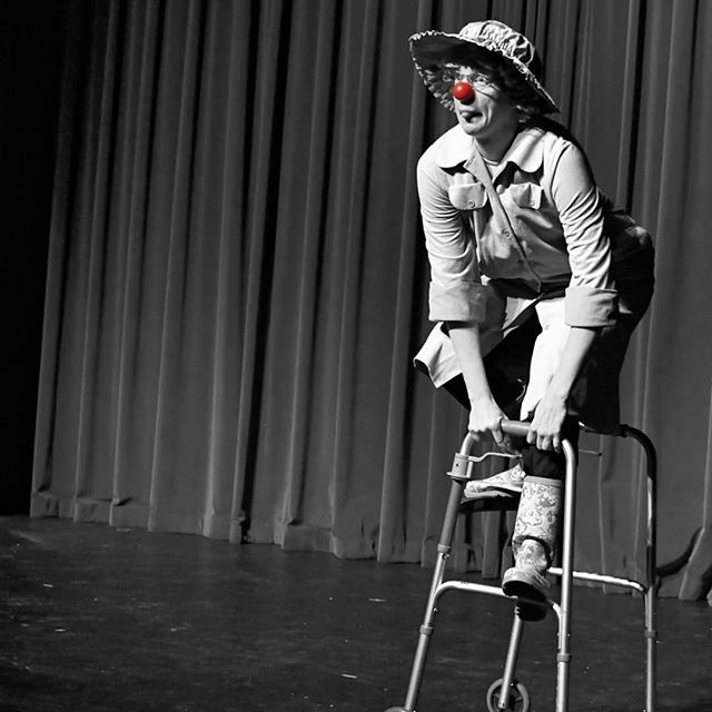 Well hey Lawrence! #badasswomen #lfk #gramsofinstagram #clown

My next show at 2pm today, check out the schedule online! CAUTION: DANGEROUS STUNTS @lawrencebuskerfest2019 photos by the talented @pete.romano

We're making history as the first ever All