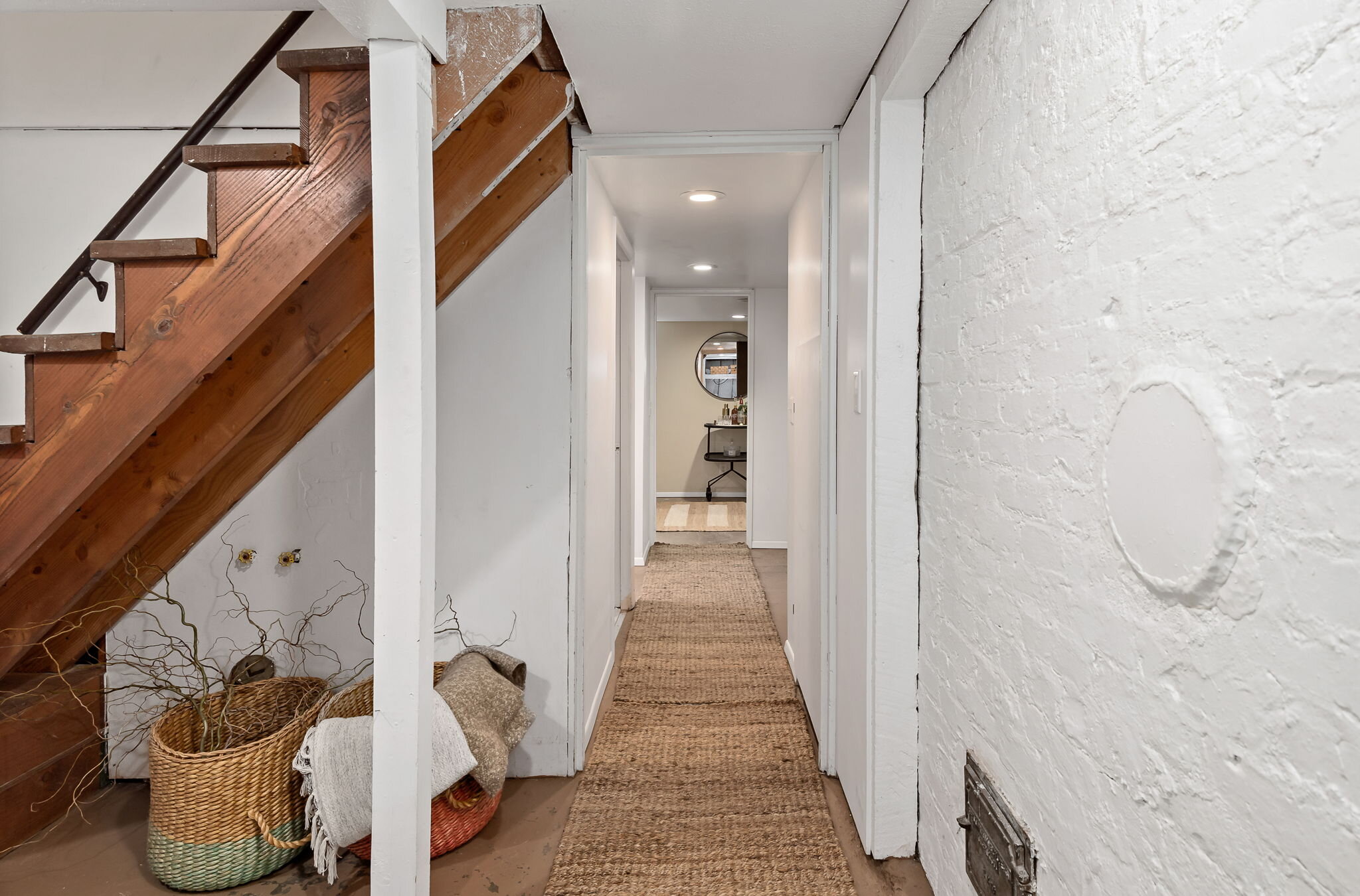 22-web-or-mls-2715 Russell St-22.jpg