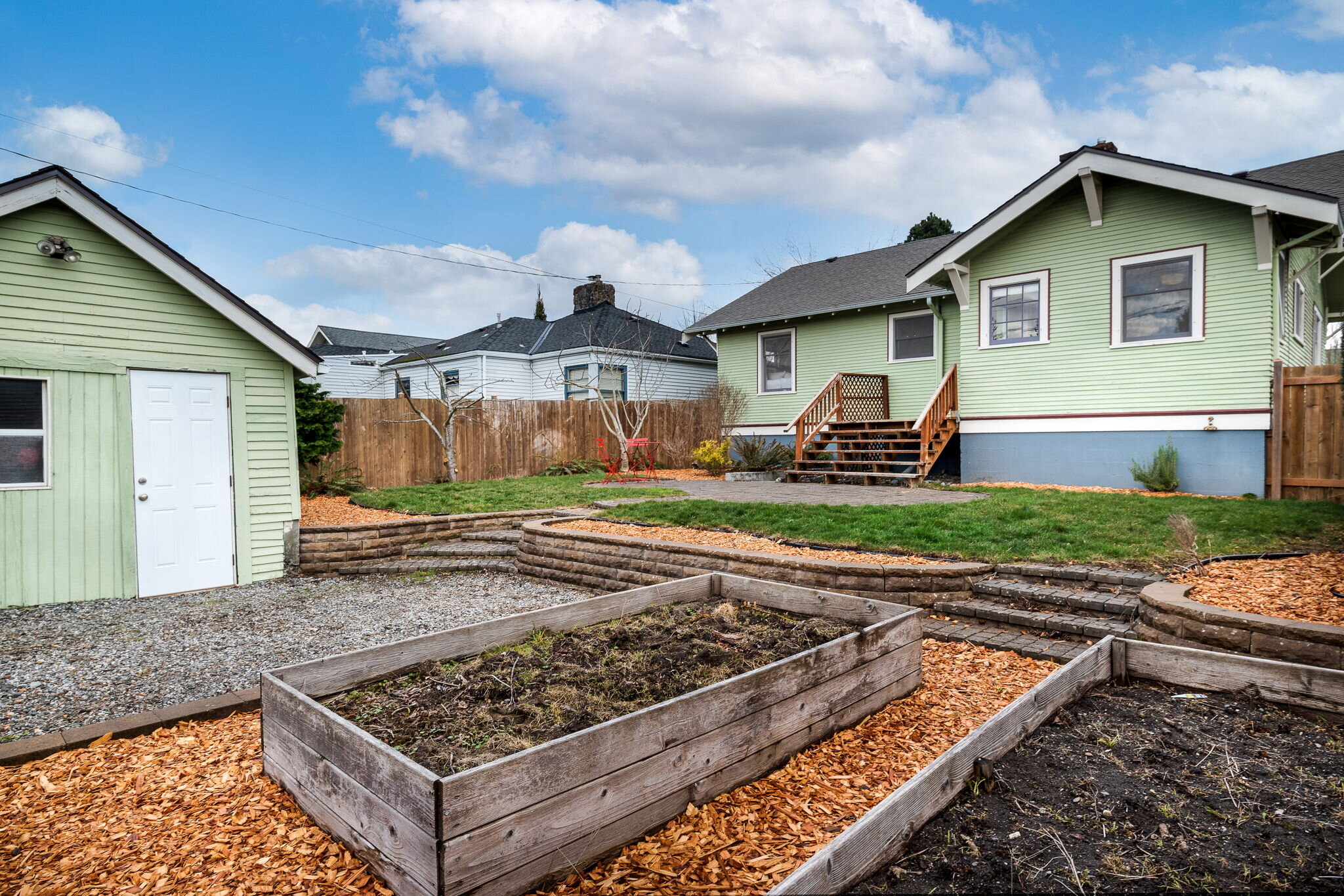 34-web-or-mls-2715 Russell St-34.jpg