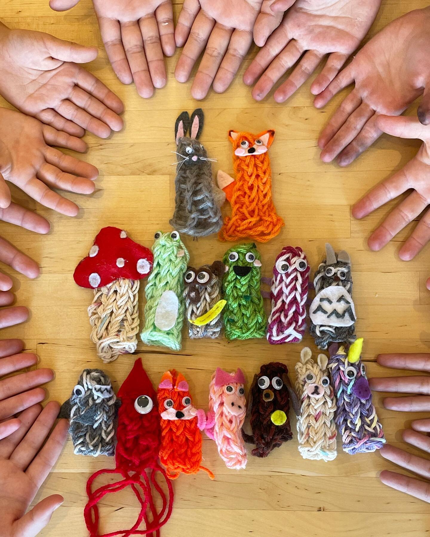 Knit puppets and spirit fingers 🖐🧶
From sharks to pickles, we sure had an exciting crowd at camp today!