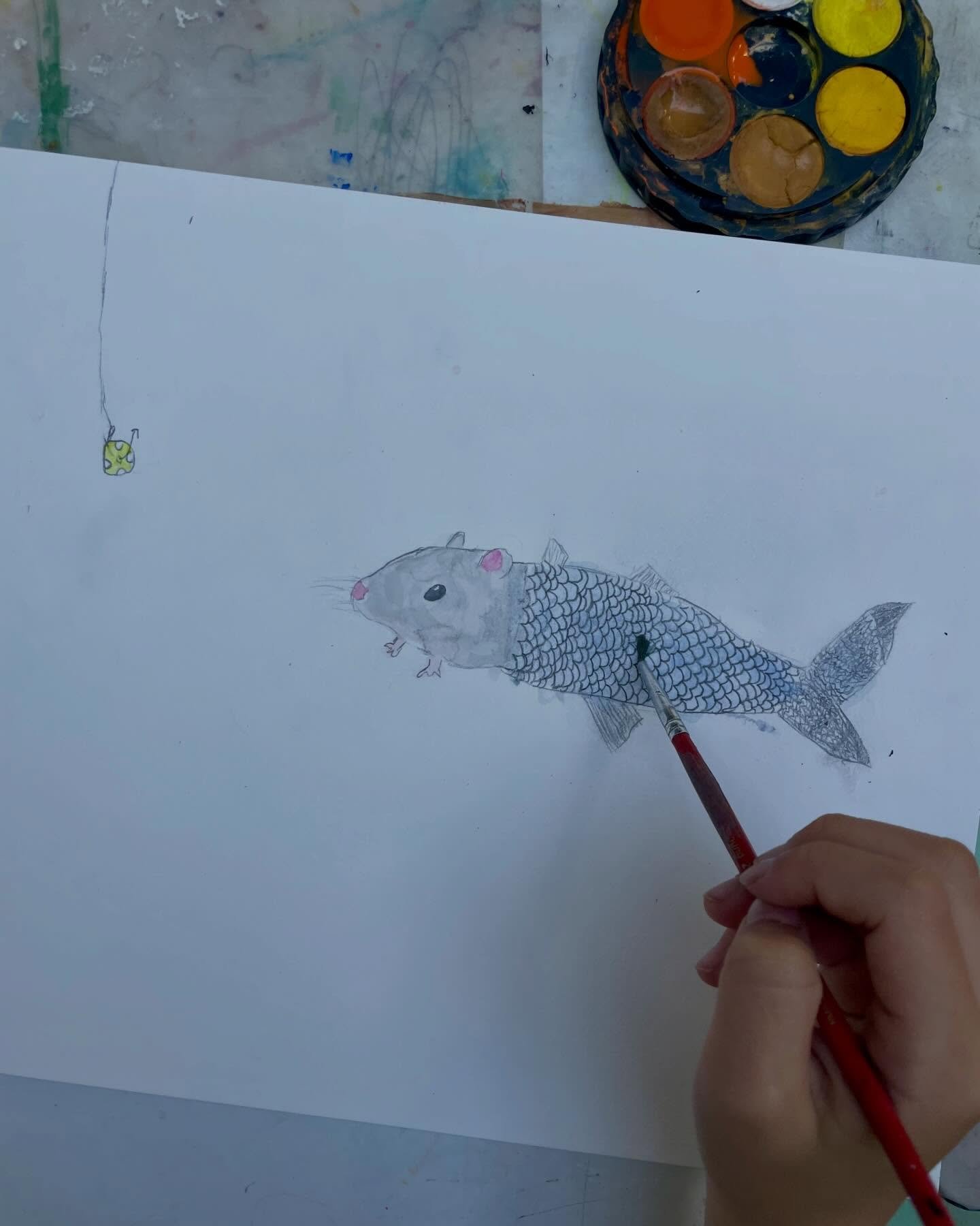 Mouse-fishing 🧀💗 by Lolo, age 7

So much watercolor fun in our afternoon art classes!