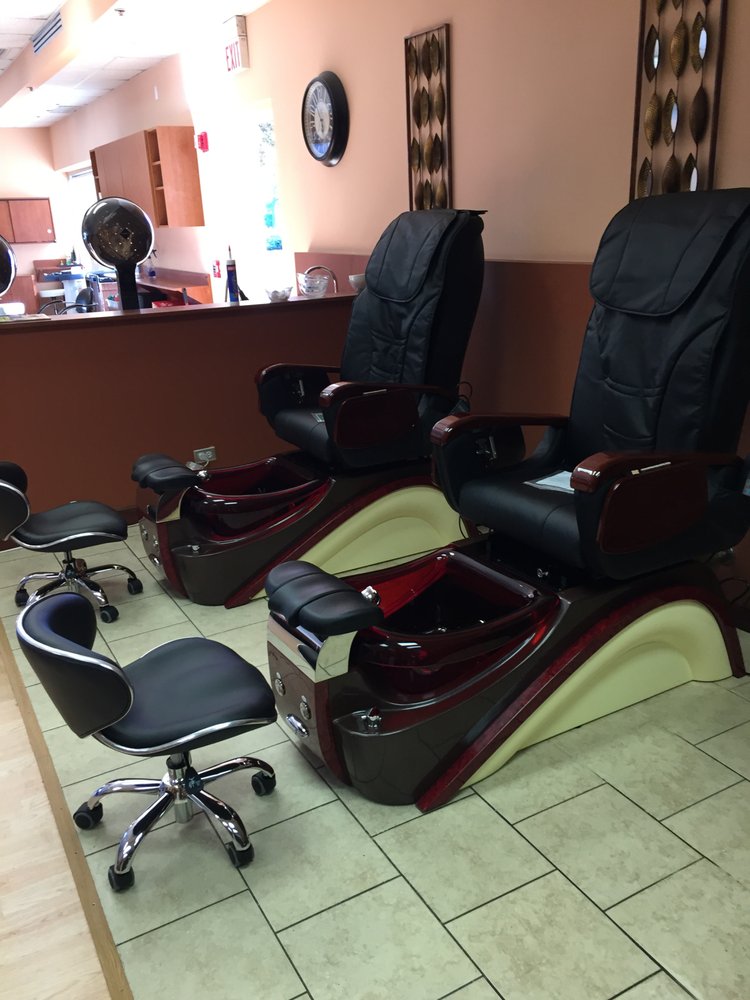New pedicure chairs!!!