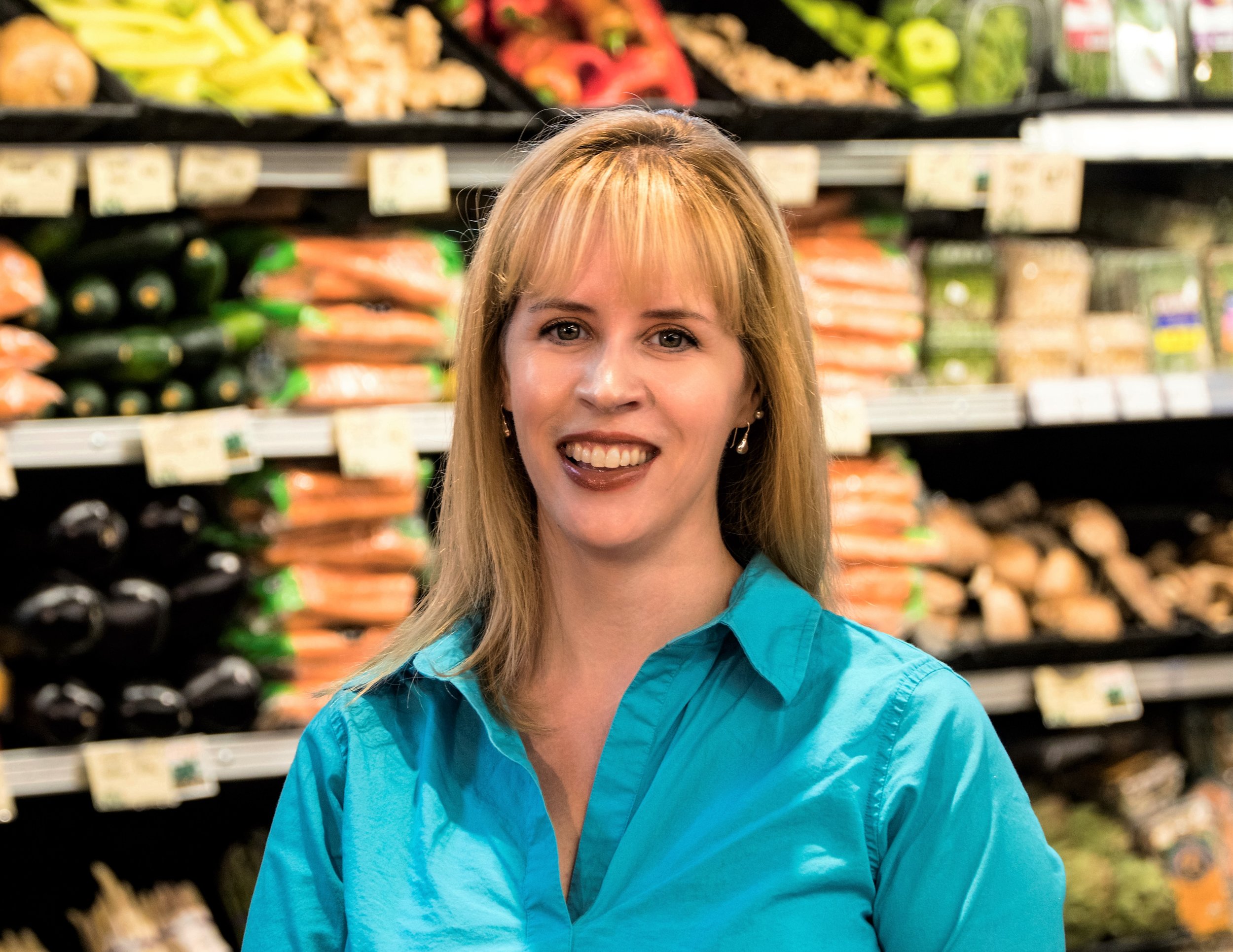 Julie Stefanski head shot with produce 11.6.16.jpg