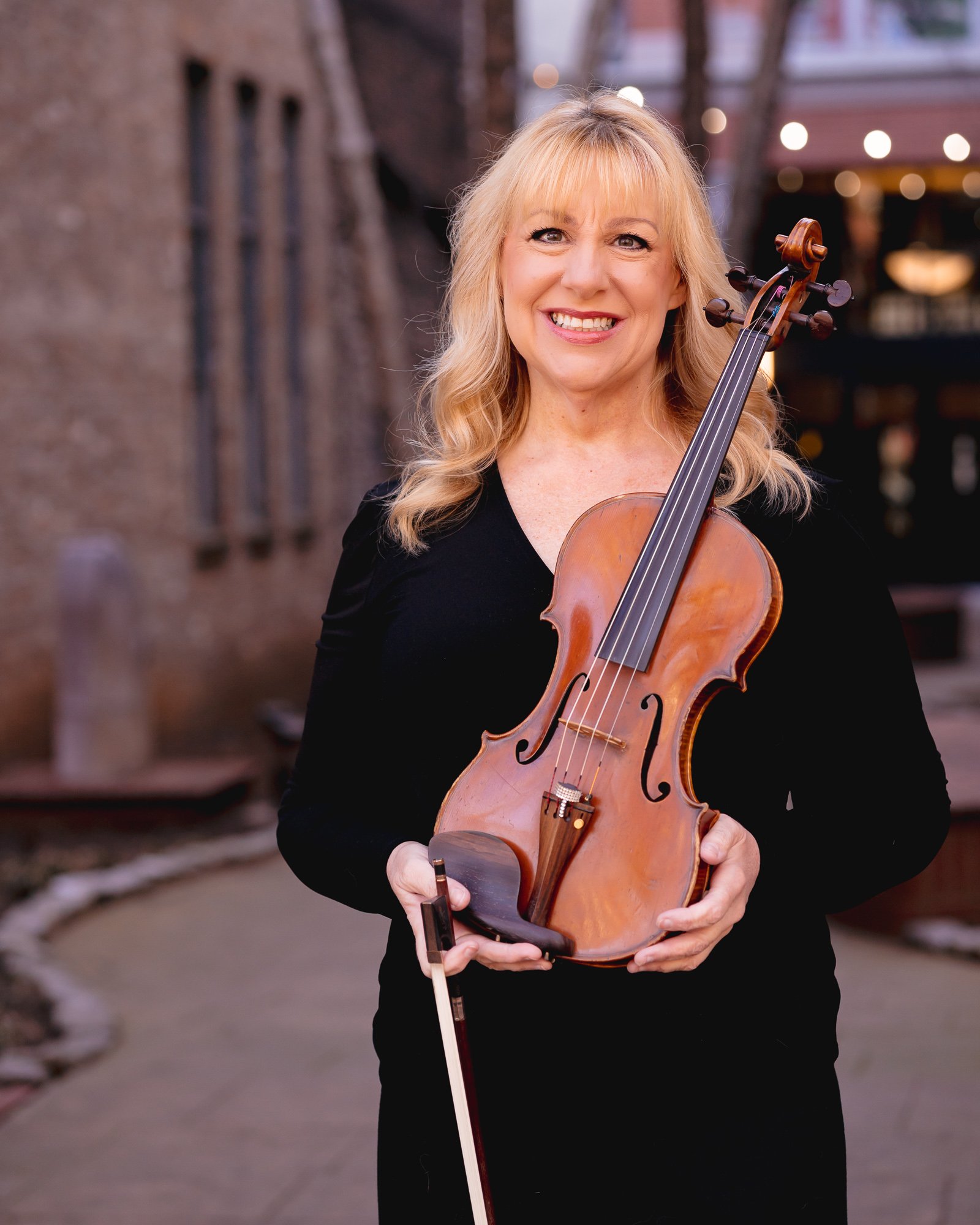 Knox Courtyard Strings Trio (23 of 61).jpg