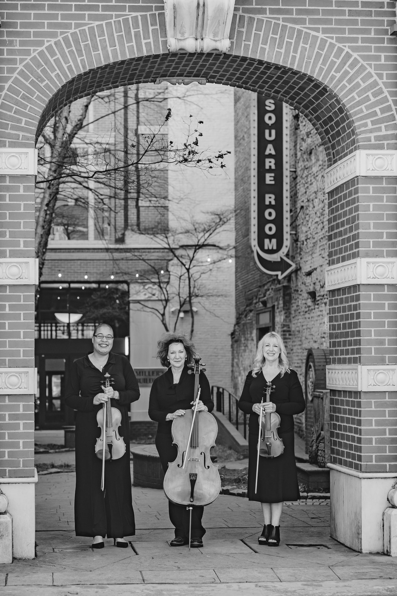 Knox Courtyard Strings Trio (29 of 61).jpg