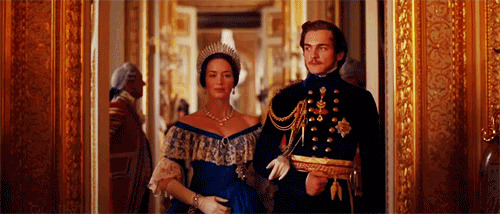 victoriaandalber.gif