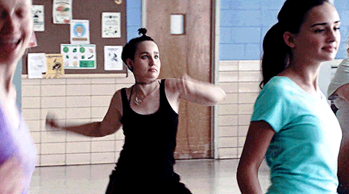 tumblr_pjf5cnOJcL1vsvwv3o3_r2_500.gif