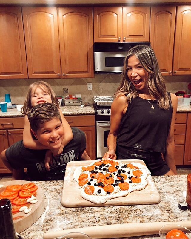 Homemade Pizza Night with my loves❤️ #pizzanight