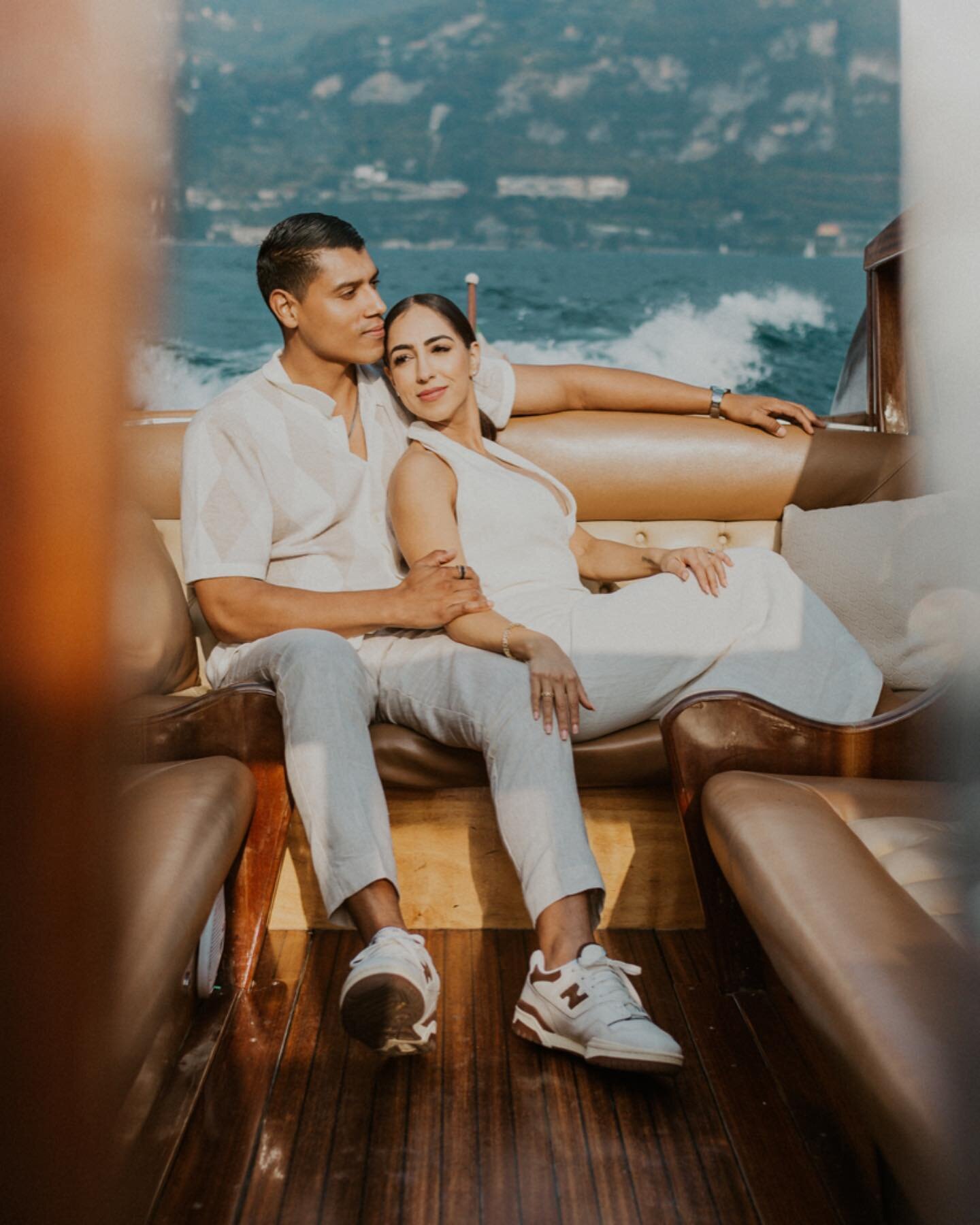 Reminiscing on the dreamiest engagement shoot in Italy with these amazing friends of ours 🥹🇮🇹

We stayed in Bellagio, Lake Como for a few days, exploring the cobblestone streets and ferrying to other towns across the lake. On our last sunset, we h