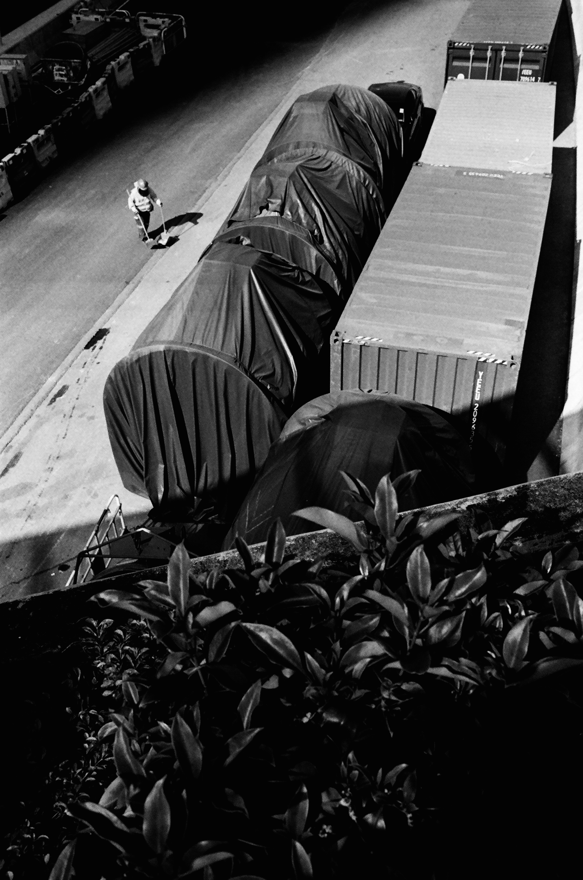 34 Entering the void I.JPG