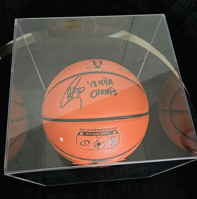 Magic Johnson and Larry Bird signed Basketball