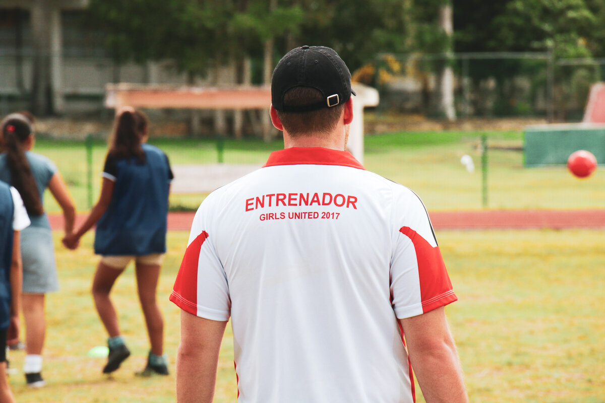 Coach + entrenador.jpg