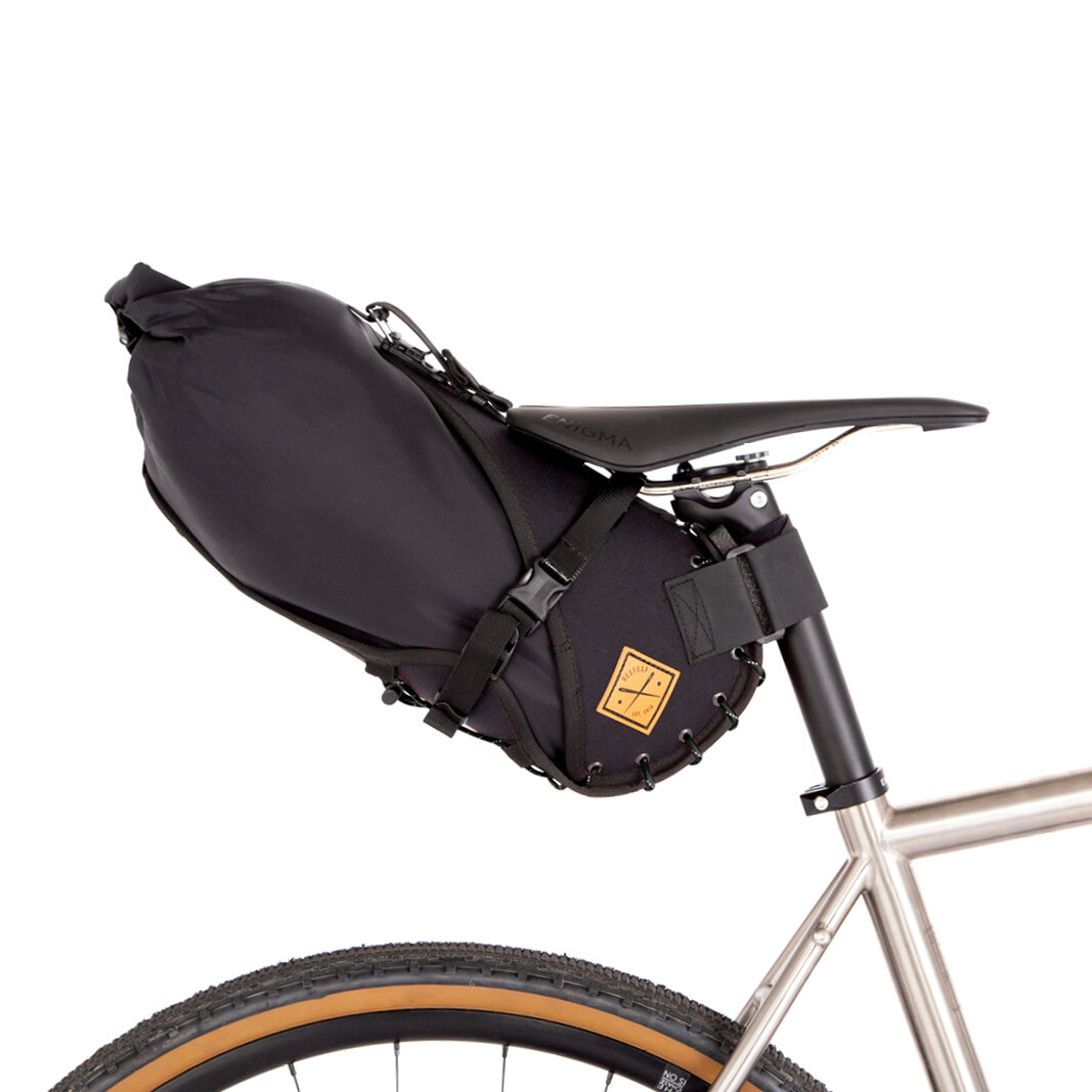 00_8L_Saddle Bag.jpg