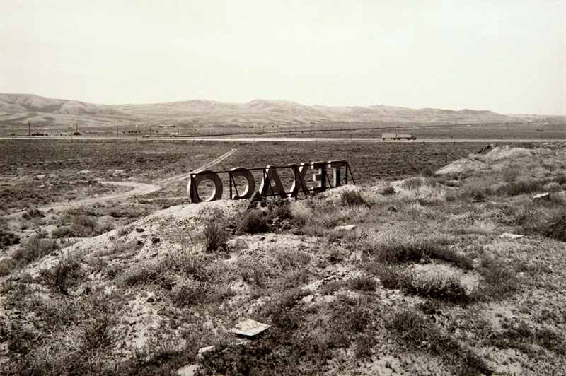 Fig 5. Michael Ormerod, Texaco, from States of America, 1986. C-Type print.