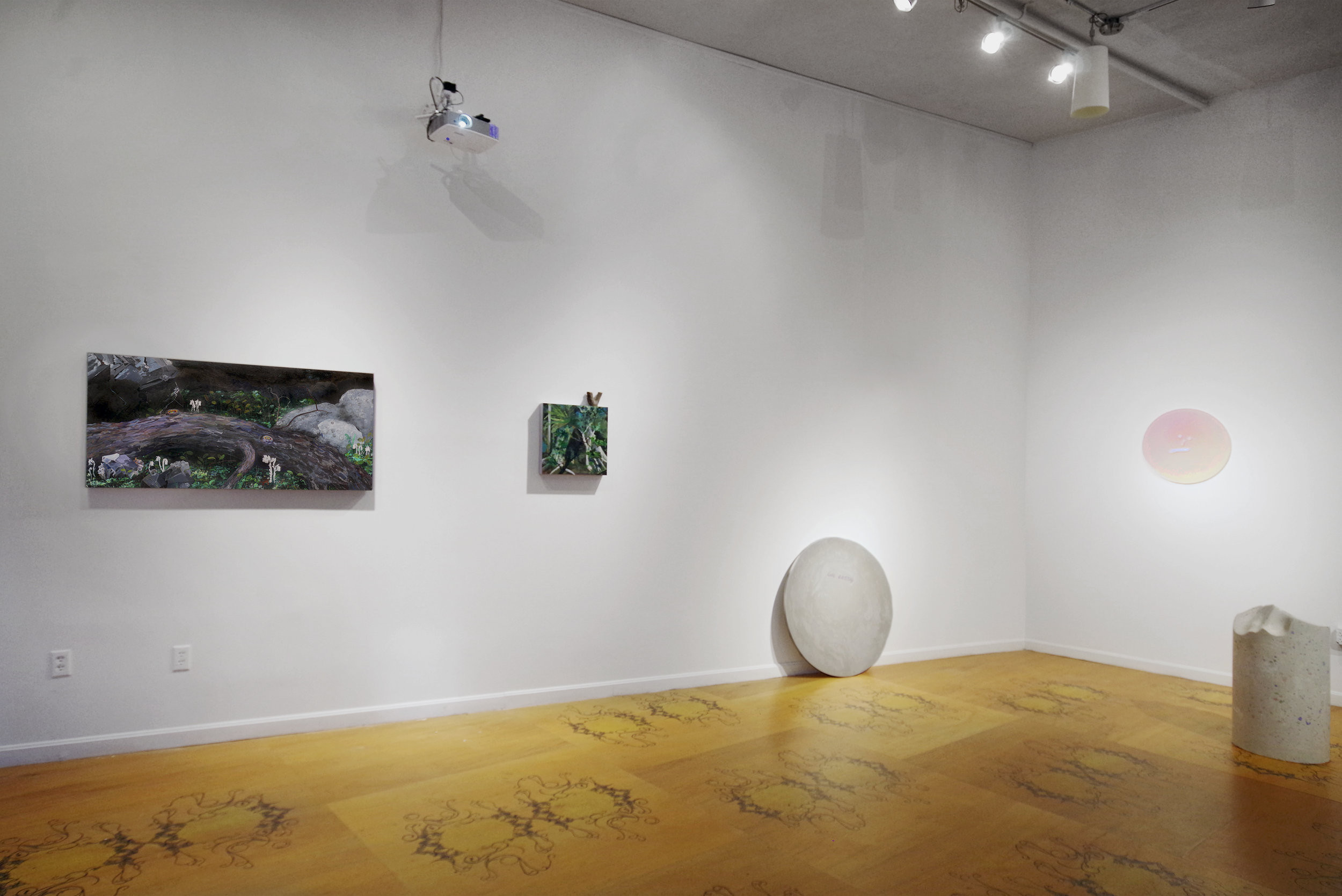 Relative G round Devra Freelander, Aimee Odum & Leah Piepgras curated by Corey Oberlander & Linsdey Stapleton September 2-20, 2016 Machines With Magnets, Pawtucket, RI