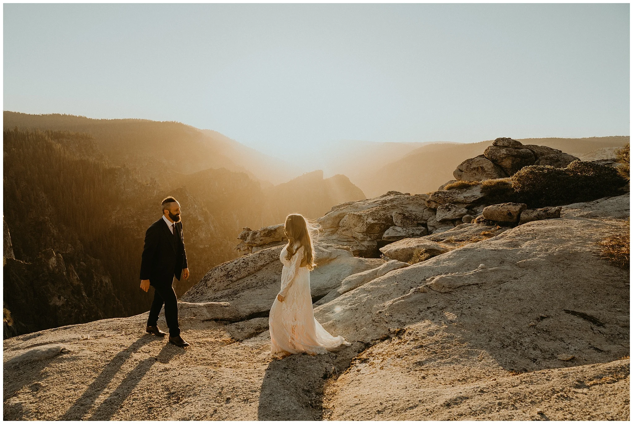 yosemite-taft-point-elopement1.jpg