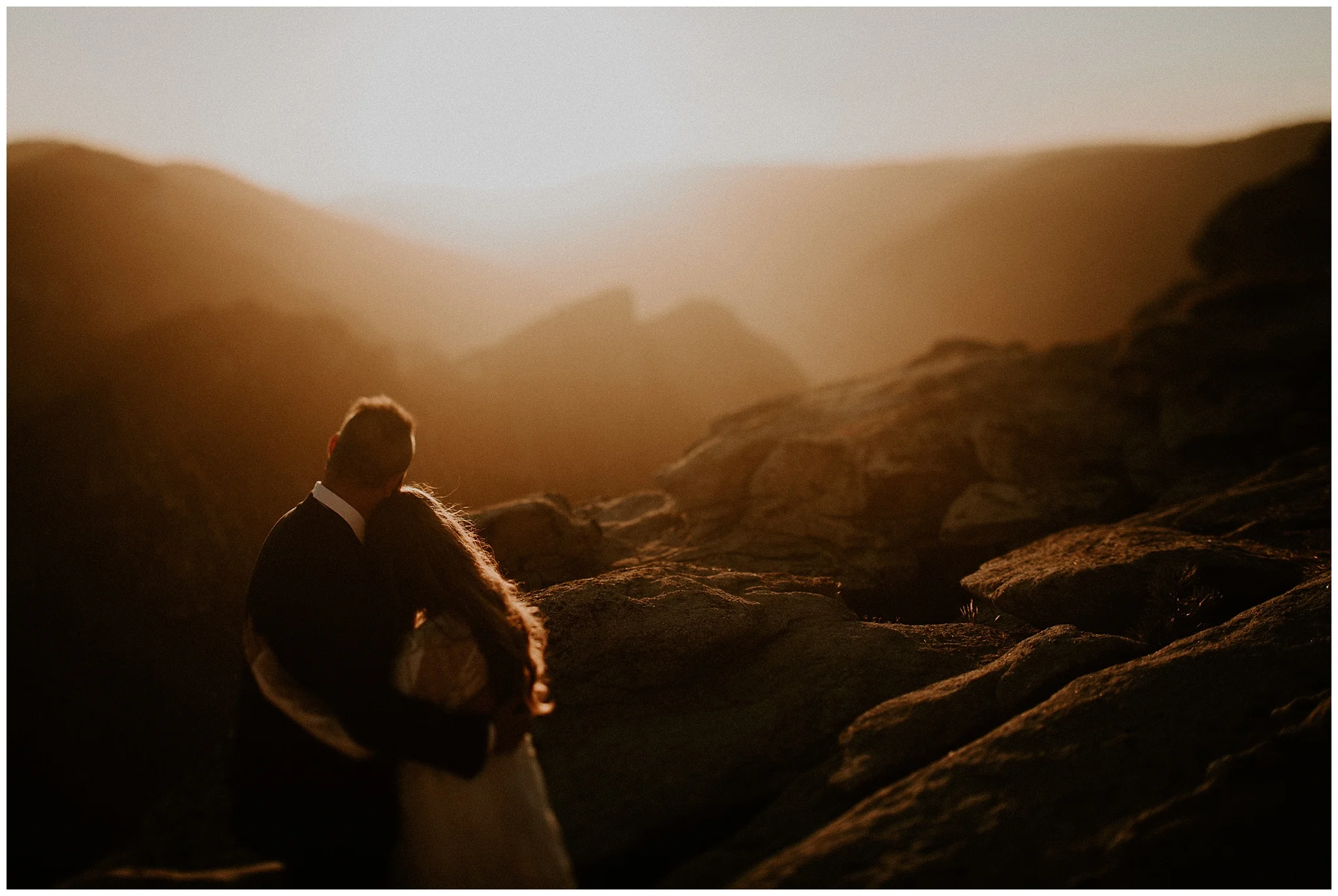 yosemite-taft-point-elopement3.jpg