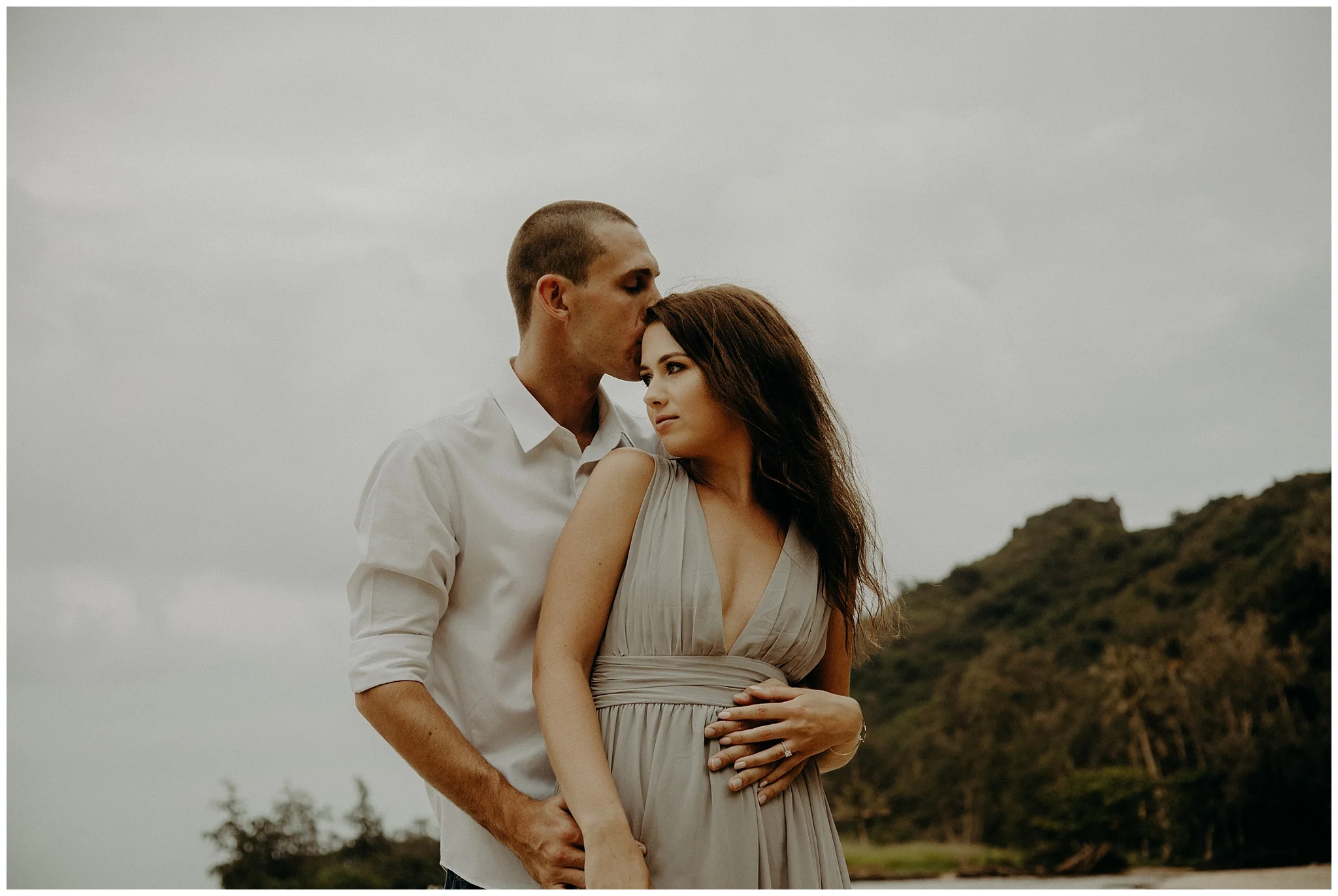 kahana-bay-engagement-photos2.jpg