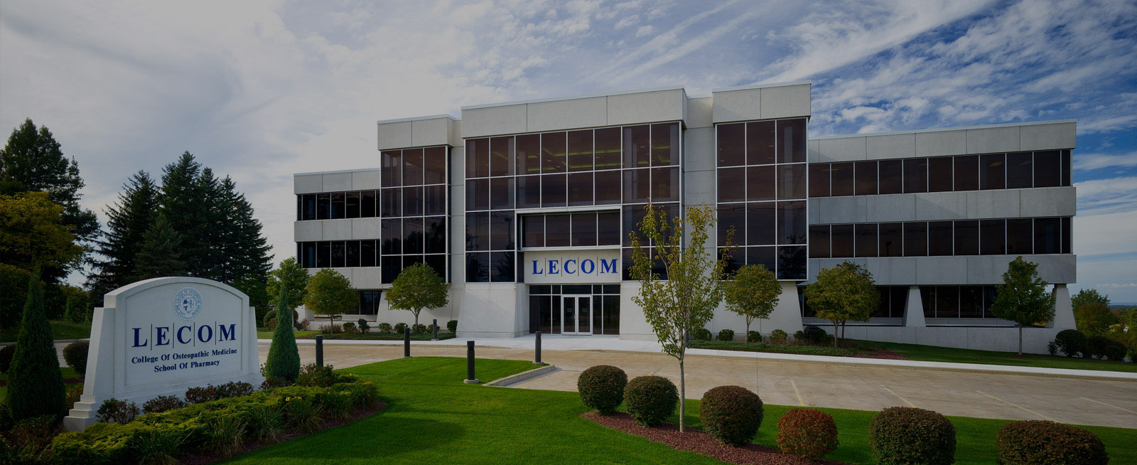 LECOM.jpg