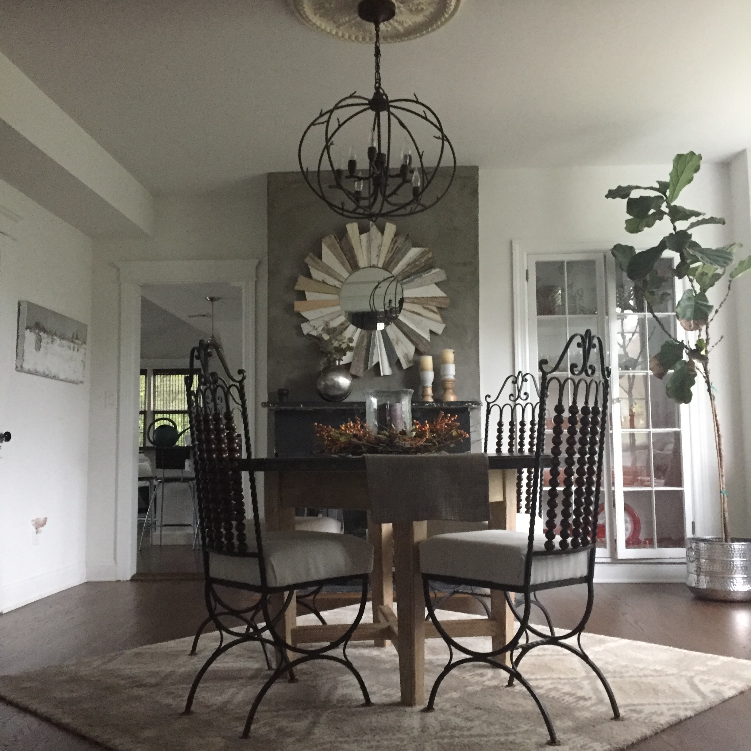  Dining room. Fortunaltey, this table survved Sandy,&nbsp; 