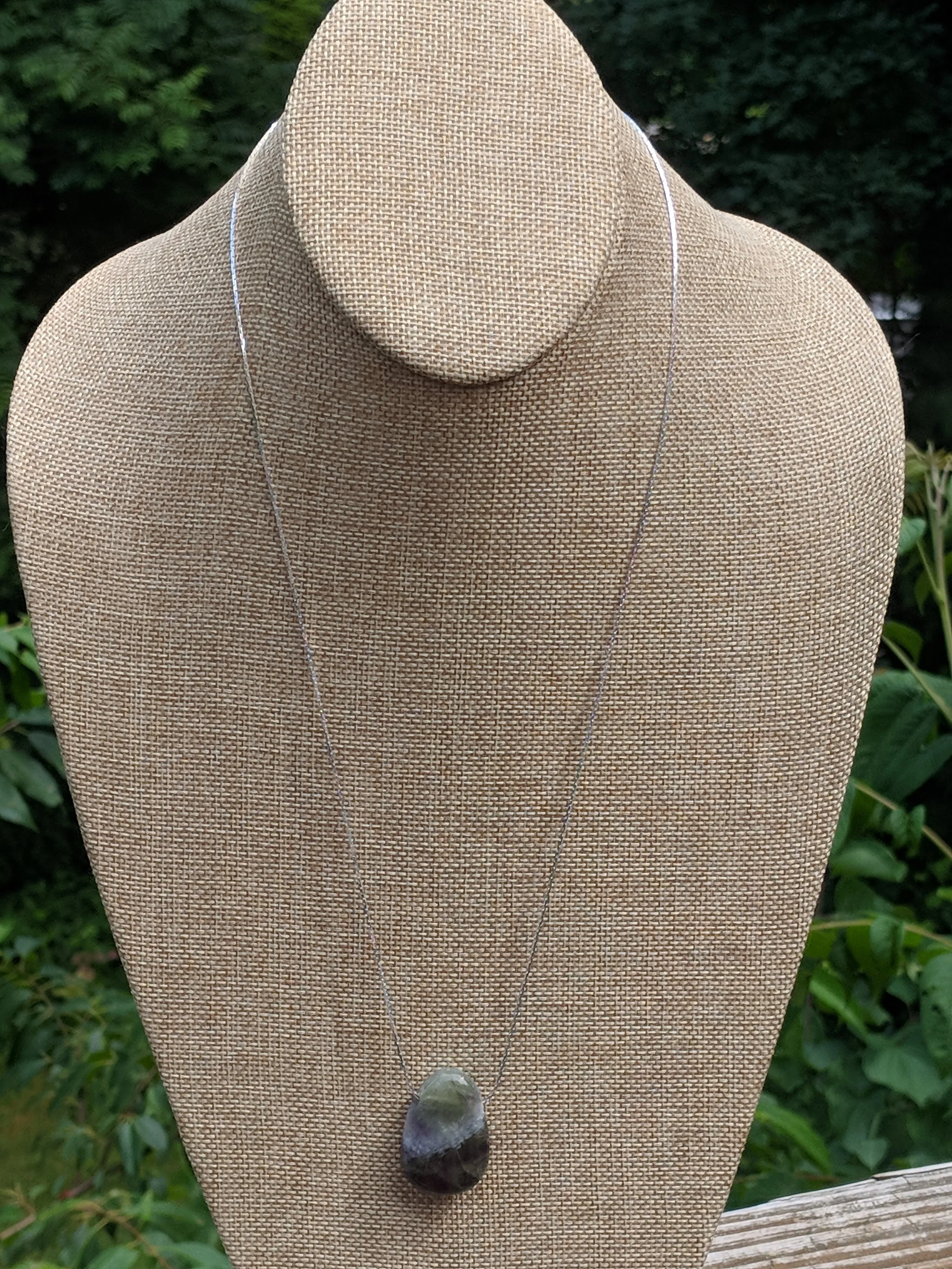 ** on neck thing 2 .jpg