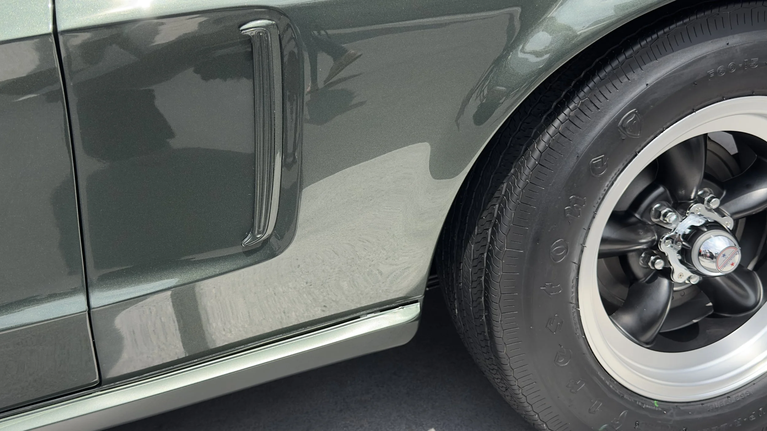Bullitt's Unique Painted Trim