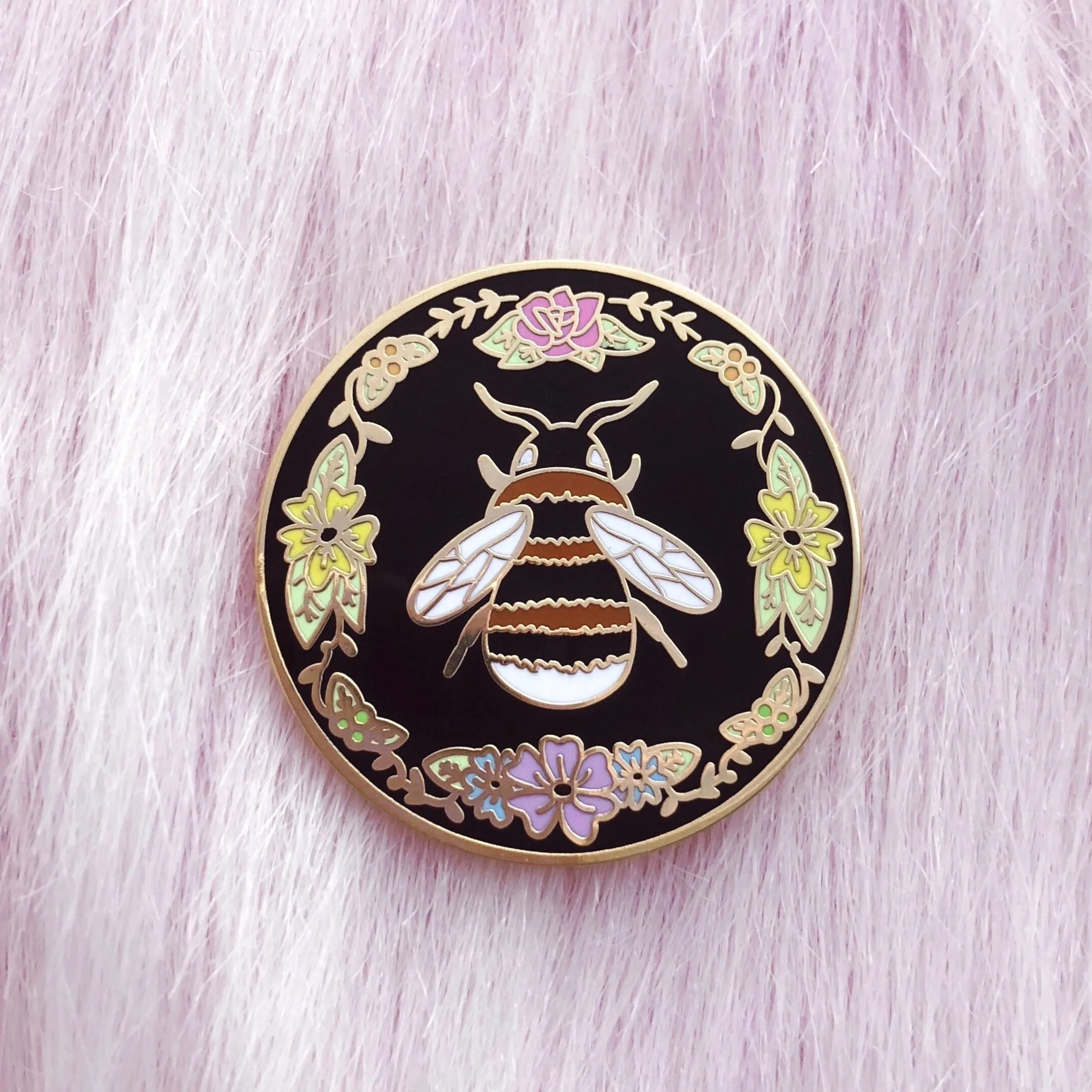 floral bee pin square.JPG