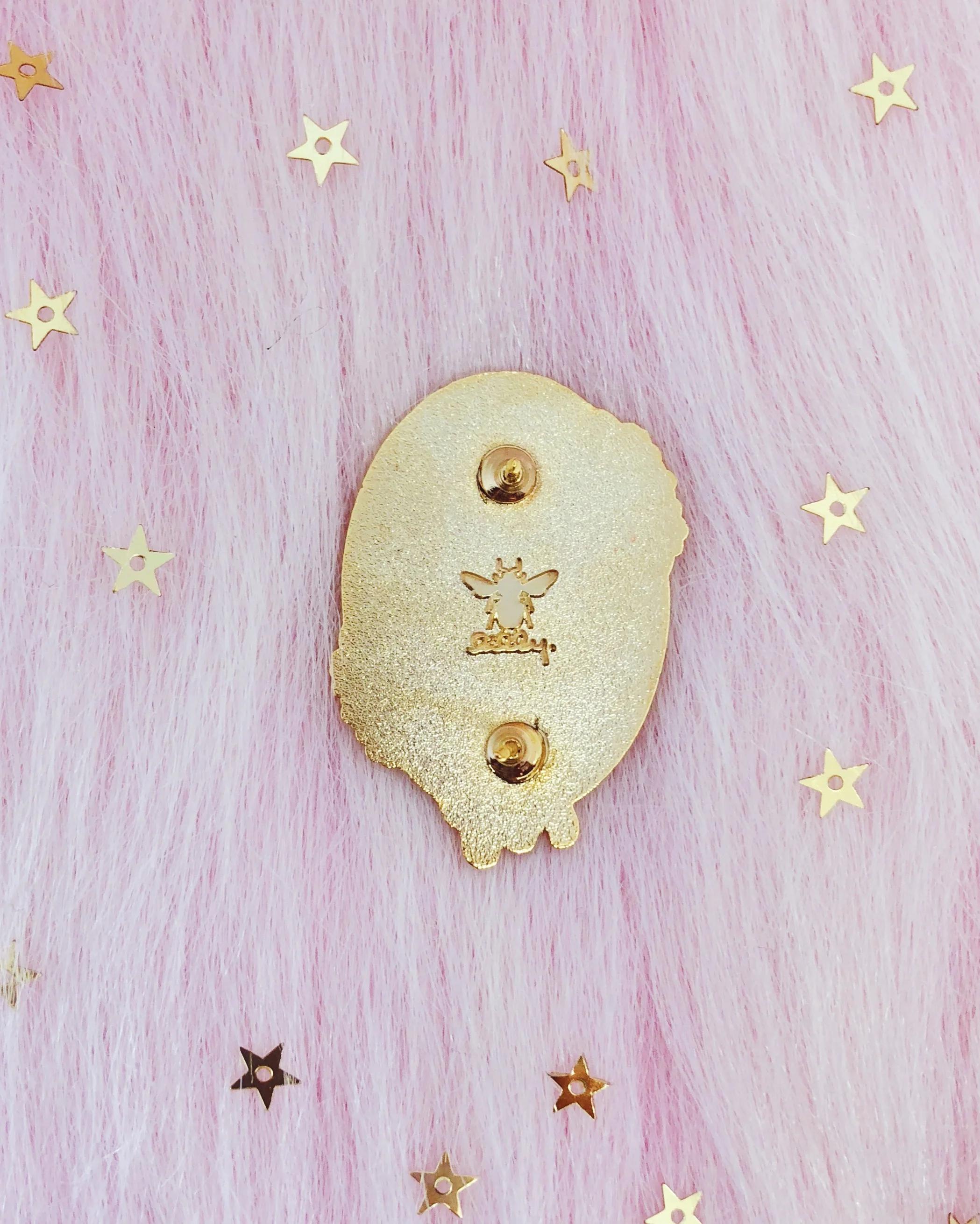 girl with bees pin back.JPG