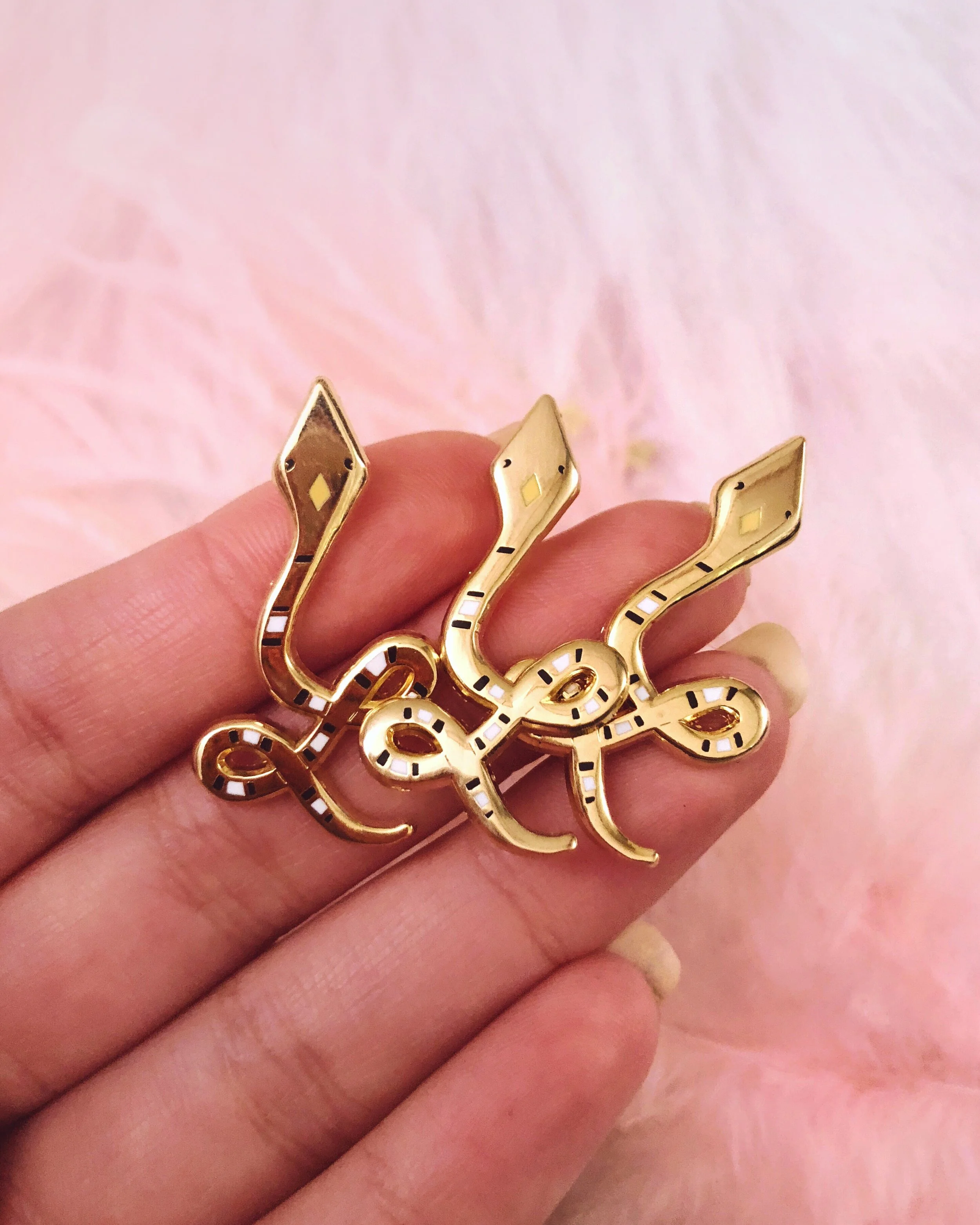 EA5C5C10-EDA6-4430-8016-11EA6BBB596F