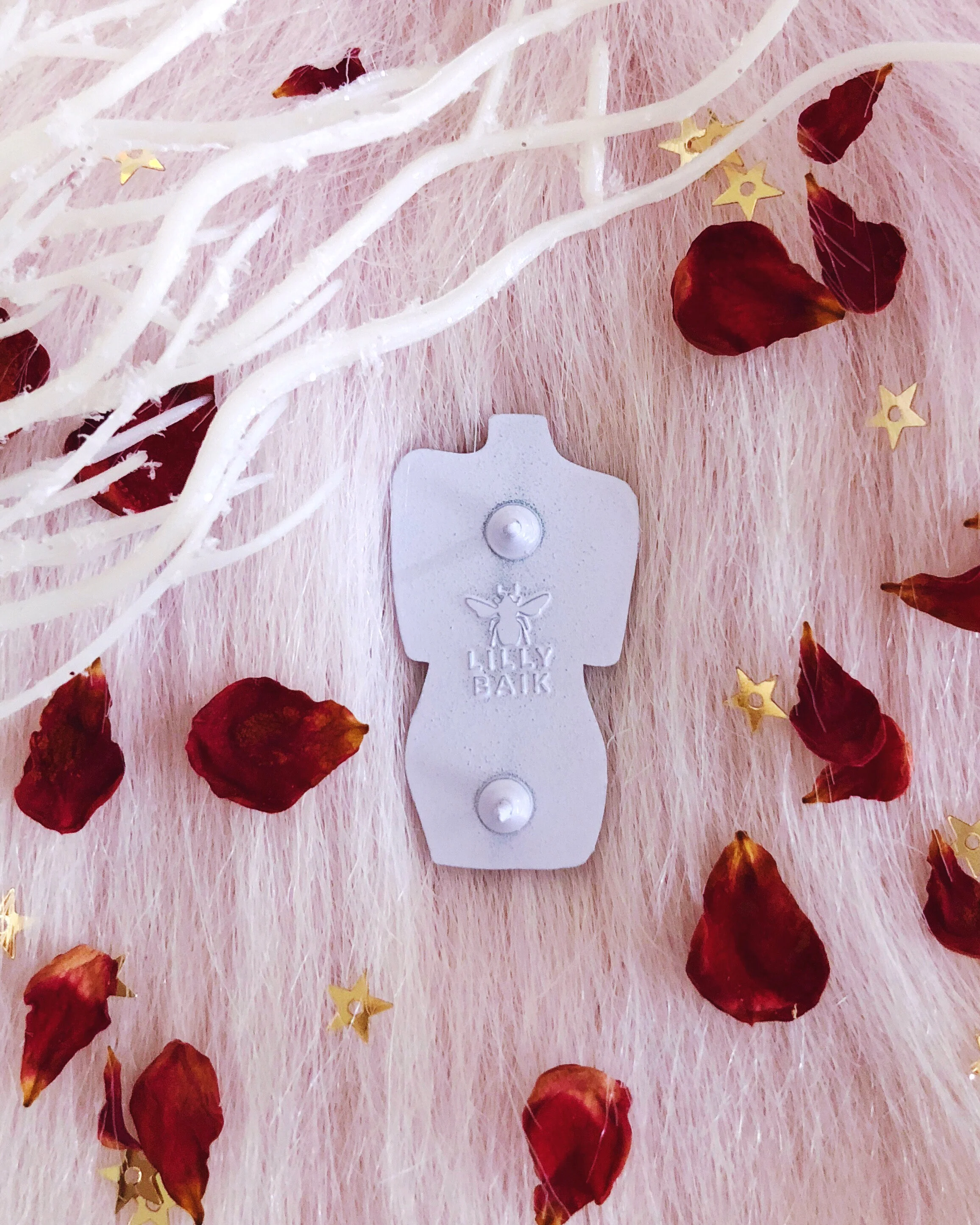 venus 3d enamel pin porcelain white female form woman body vase renaissance sculpture art lapel pin by lilly baik.