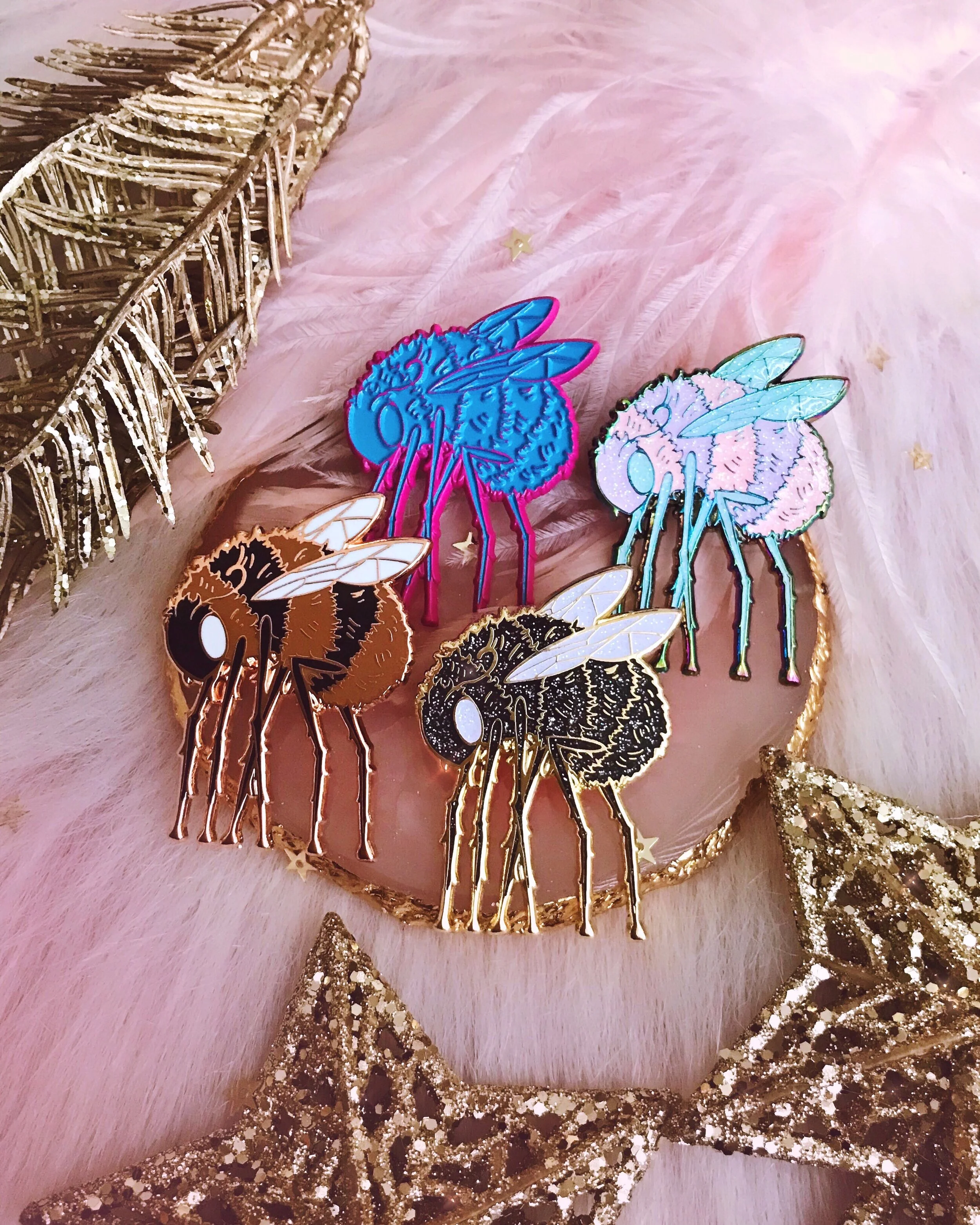 dali bee in cotton candy blue pink soft enamel animal nature cryptid pretty cute pin by lilly baik.