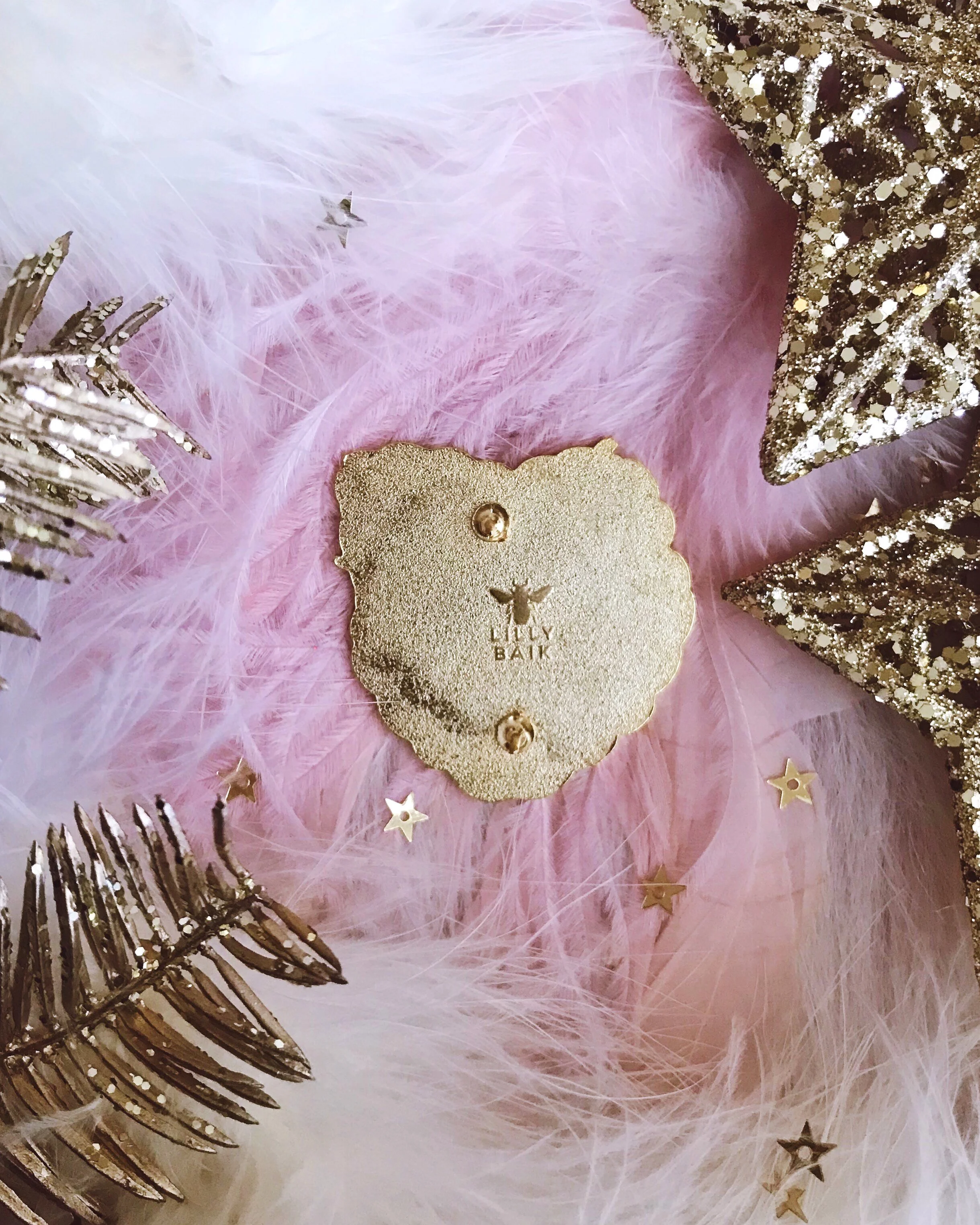 don't try to swindle me with cake 90 day fiance angela cute hard enamel pin by lilly baik.