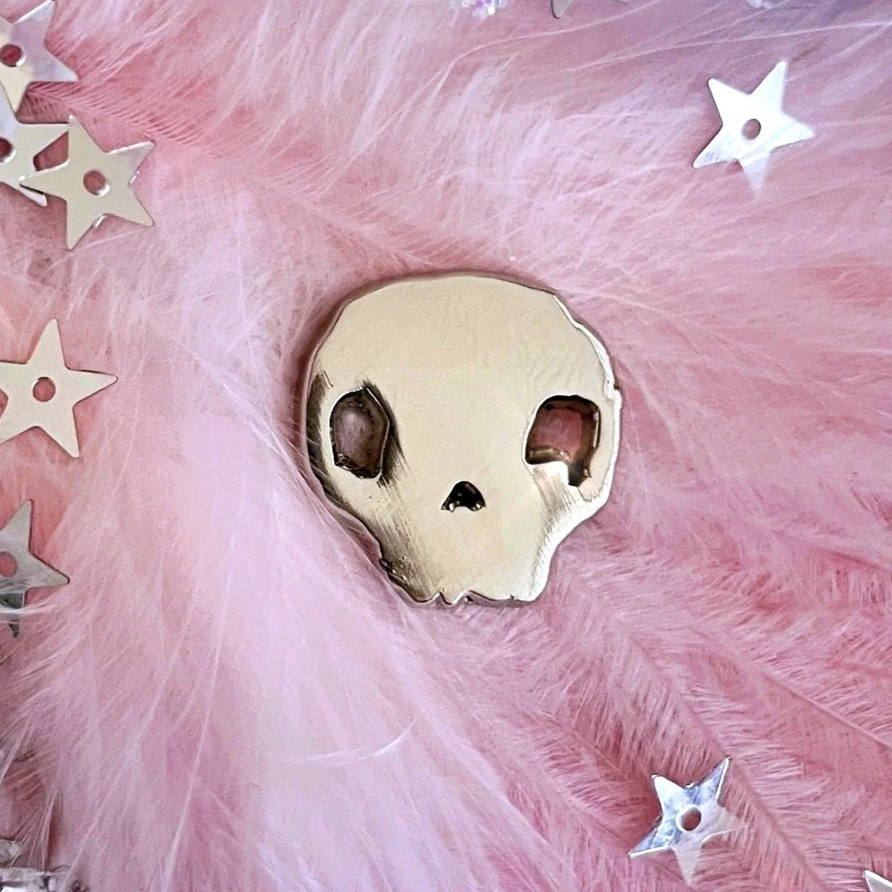 silver+skull+pin+main.jpg