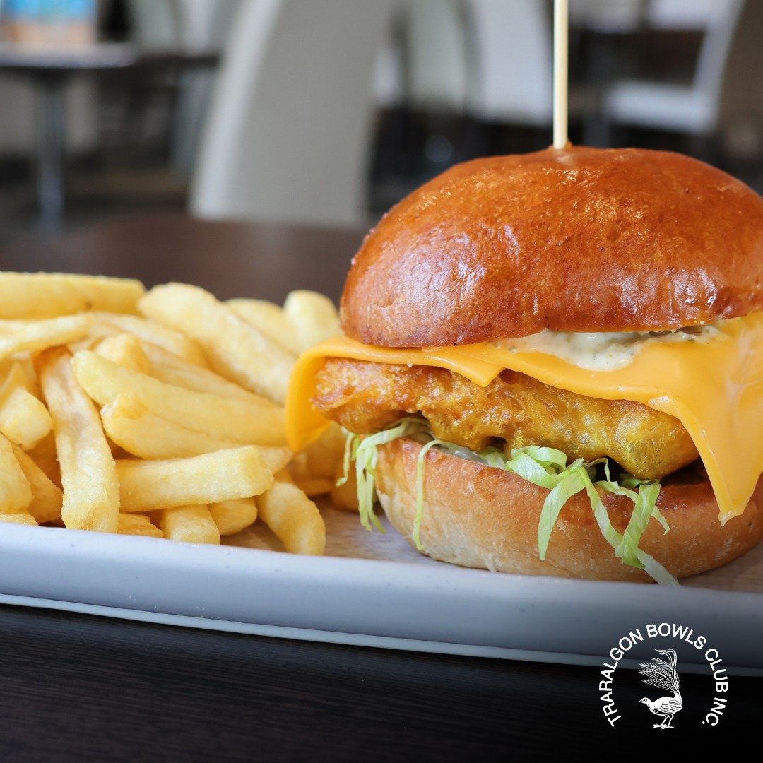 🍔BURGER THURSDAYS🍔
Have you tested out our burgers? 
On Thursdays, we have even more on offer, and they are all under $20 and served with chips. Available for lunch + dinner. This is our Beer Battered Flake Burger.
7️⃣ delicious options to choose f