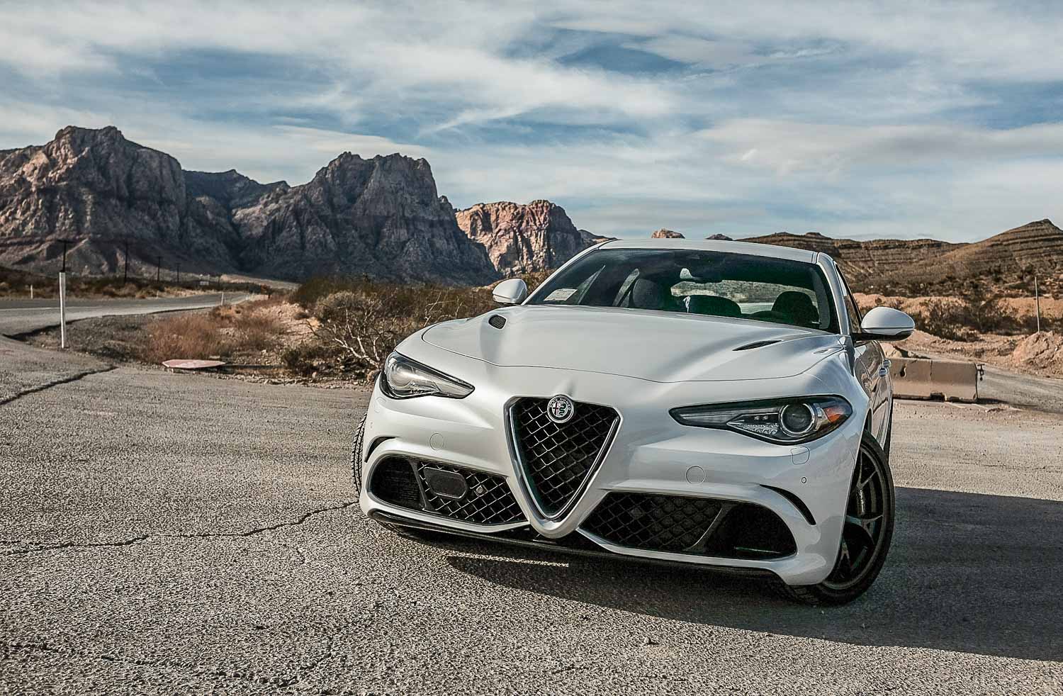 2018 Alfa Romeo Giulia Quadrifoglio, Red Rocks, NV