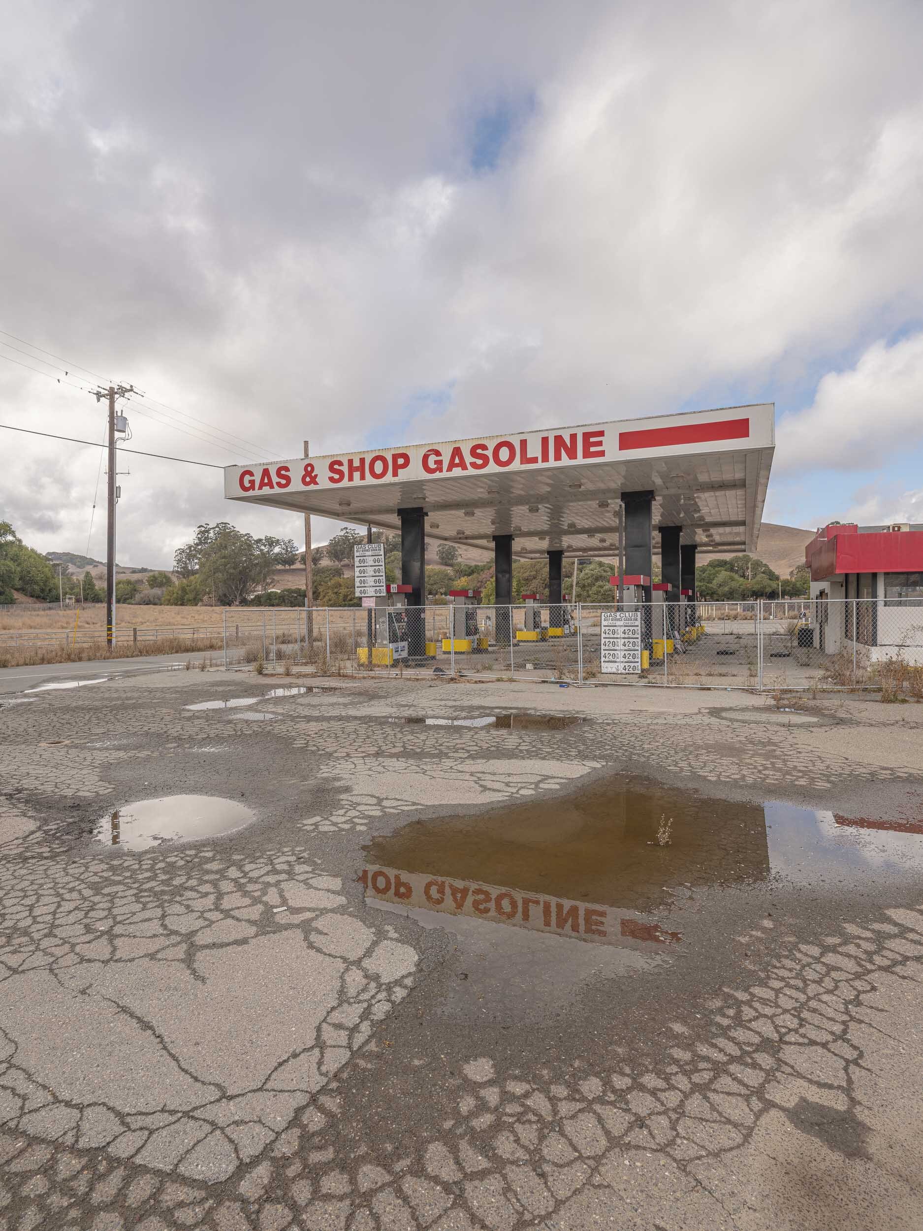 Gas Station-2786.jpg