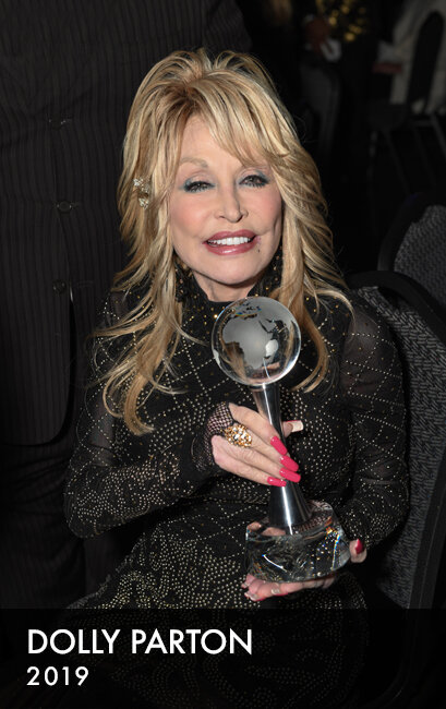 WAFFWebsite_2019HumanitarianHonoree_ImagePanel_DollyParton.jpg