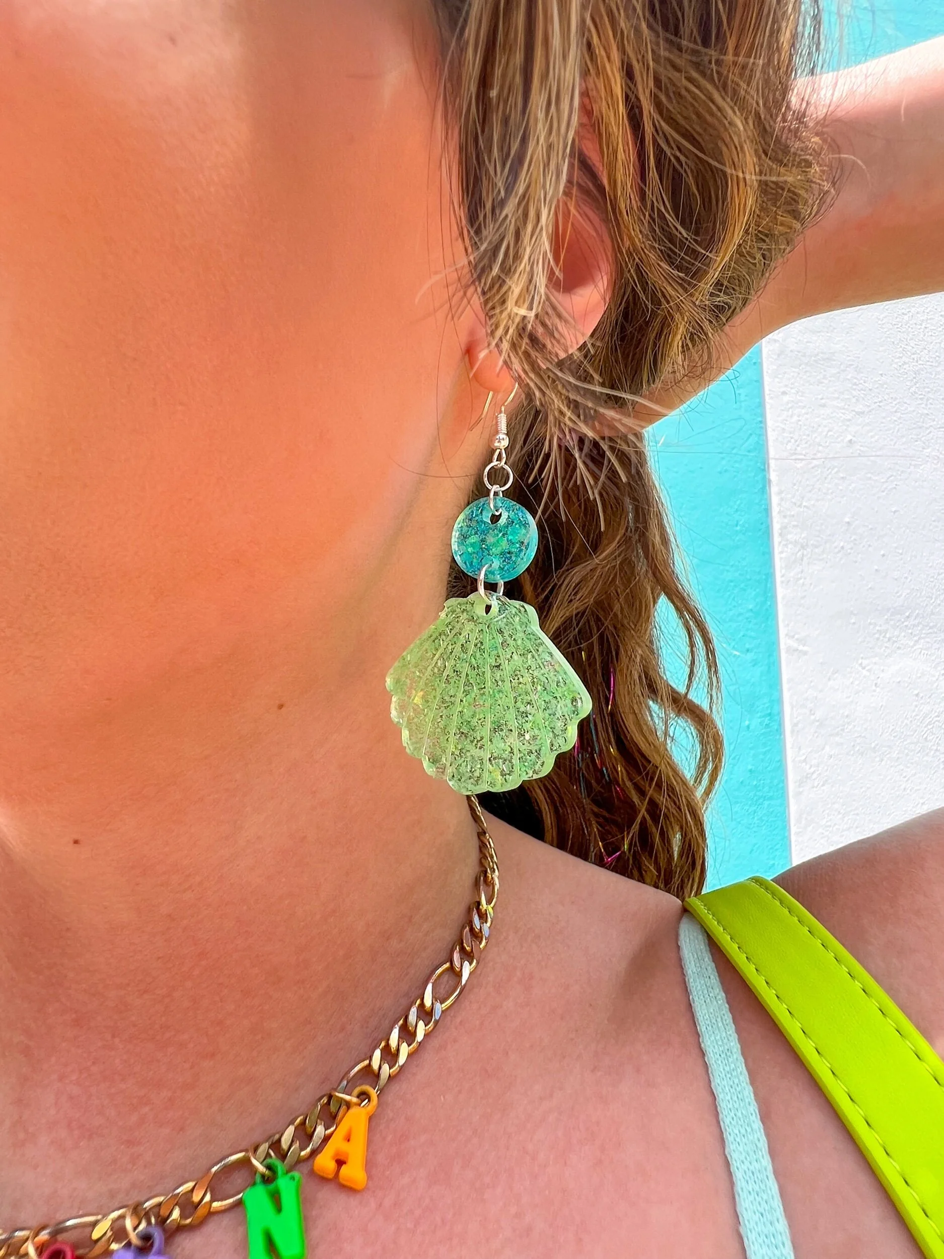 96D05E69-9CF3-415C-8F40-4E88AC182115