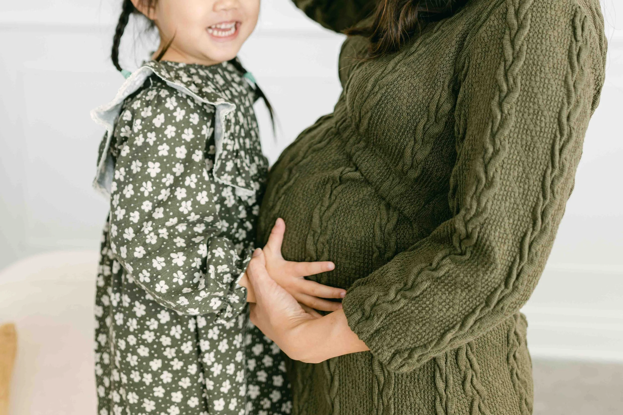 Maternity Photos at Summerset Studio