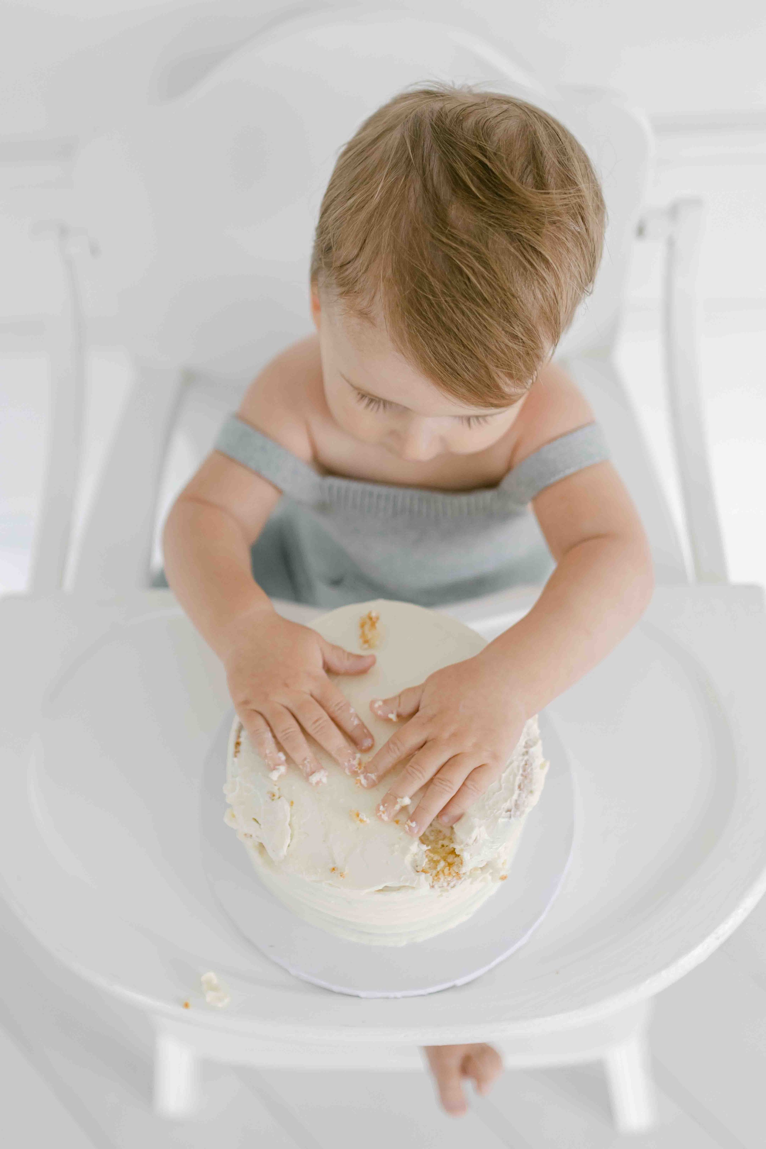 FamilyPhotographyMintRoomCakeSmash-13.jpg